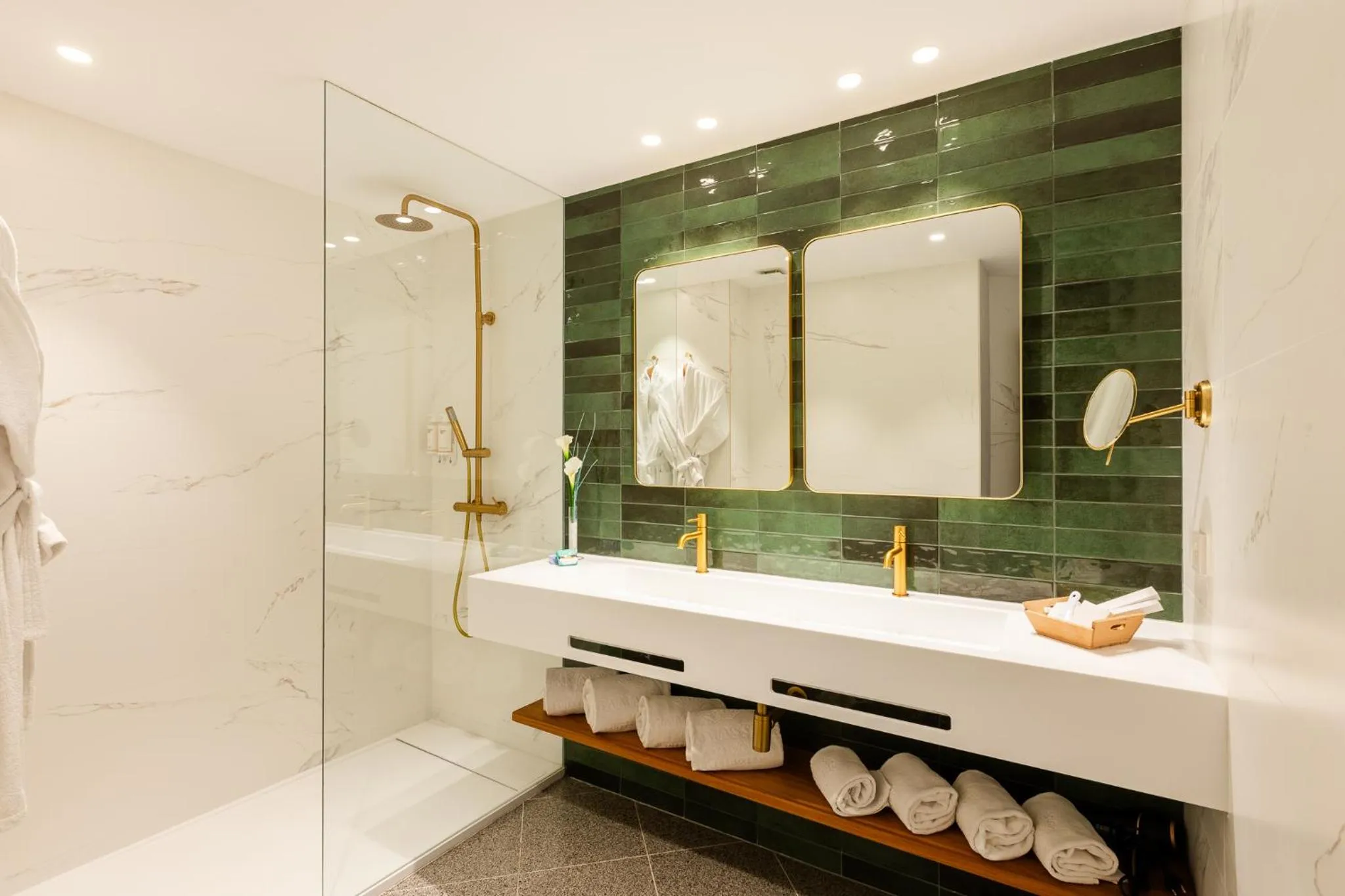 Bathroom in Suite Hotel S'Argamassa Palace