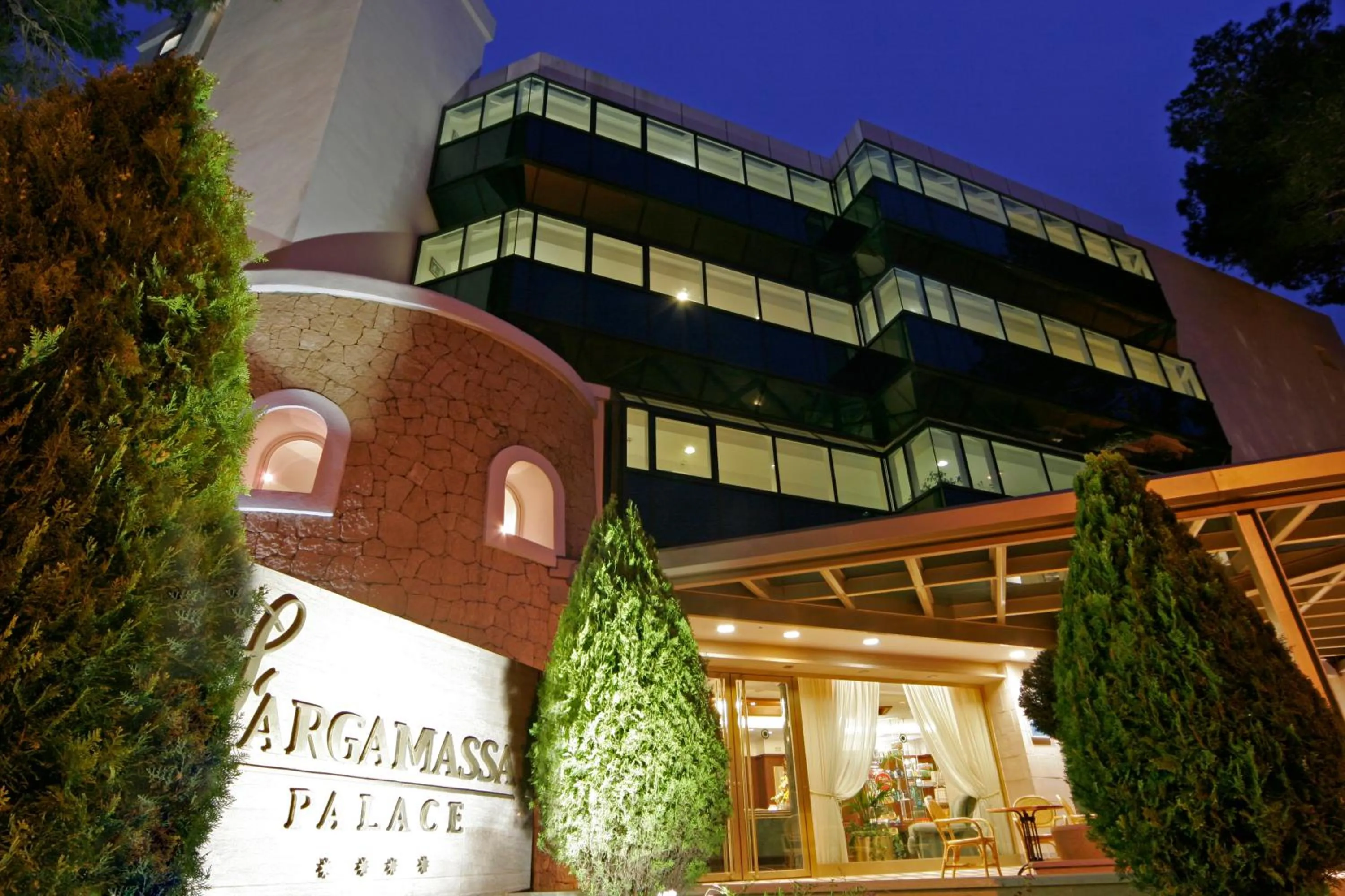 Facade/entrance in Suite Hotel S'Argamassa Palace