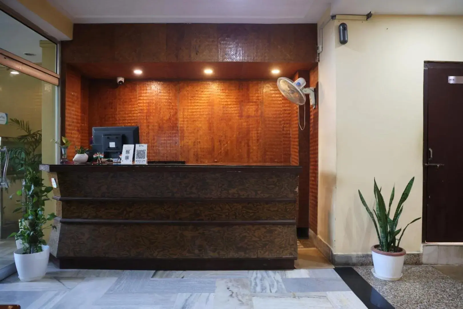 Lobby or reception in Hotel Embassy Lobby or reception in Hotel Embassy