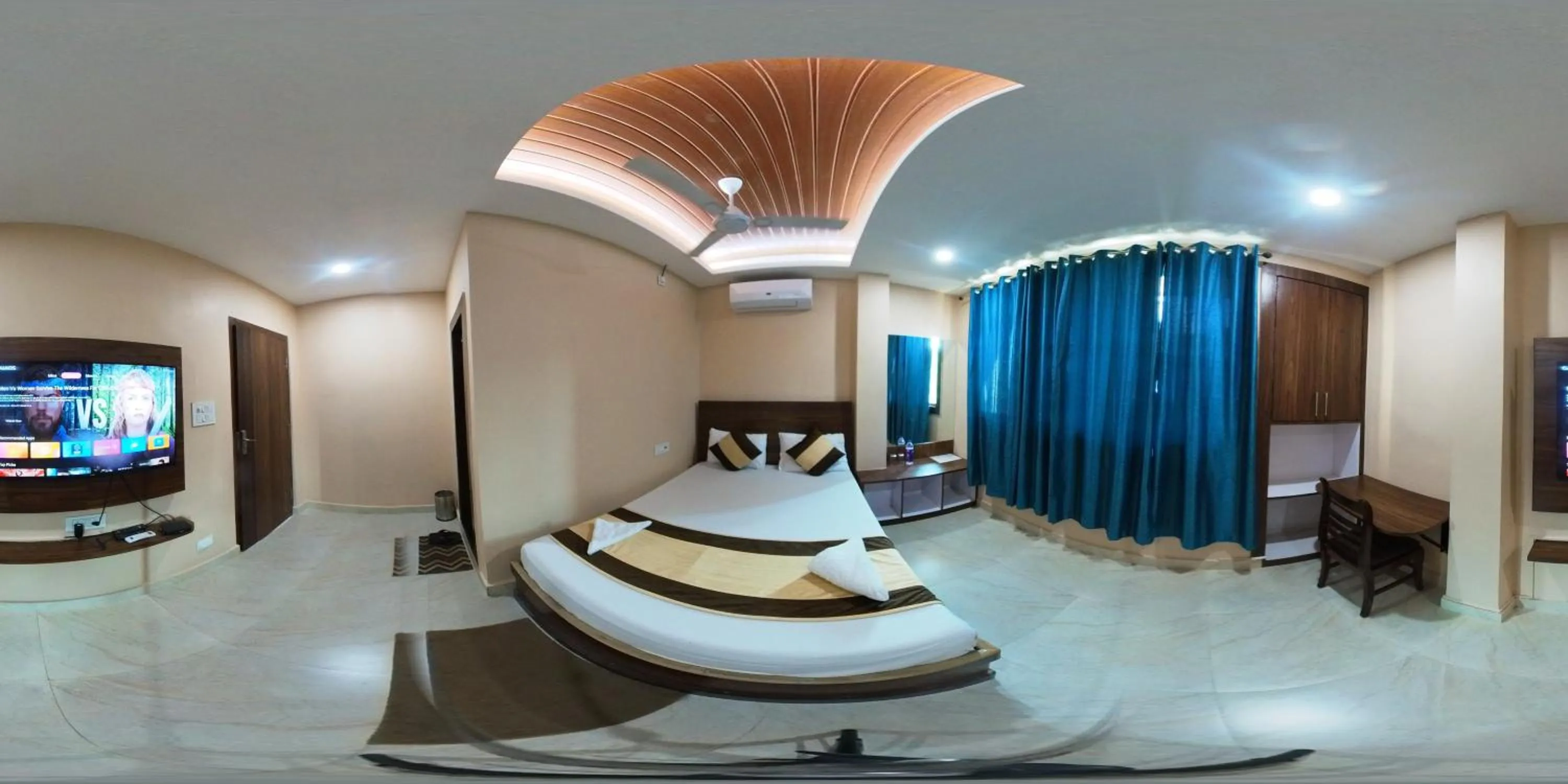 Bed in Hotel Embassy