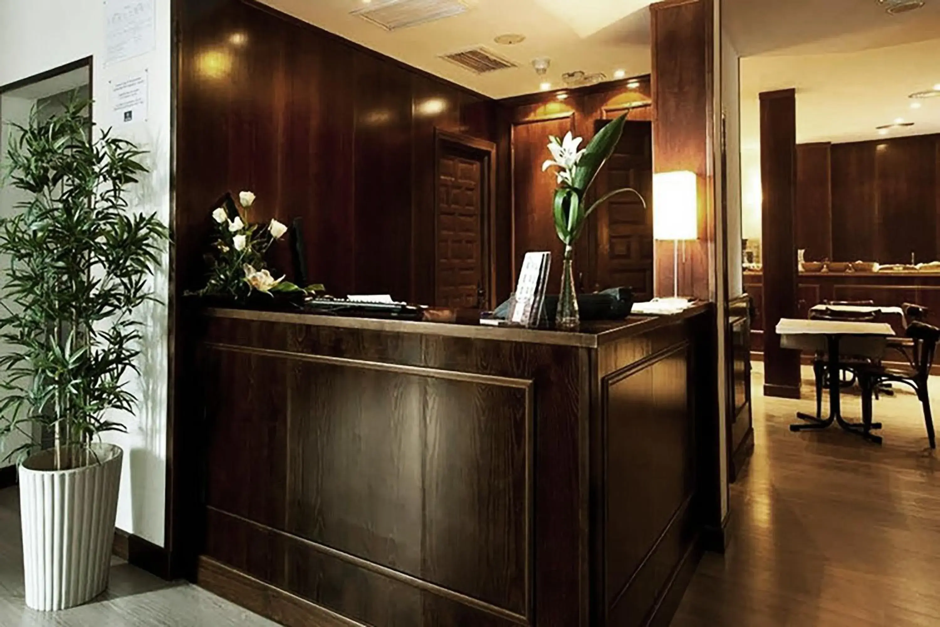 Lobby or reception in Sercotel Toledo Imperial Lobby or reception in Sercotel Toledo Imperial