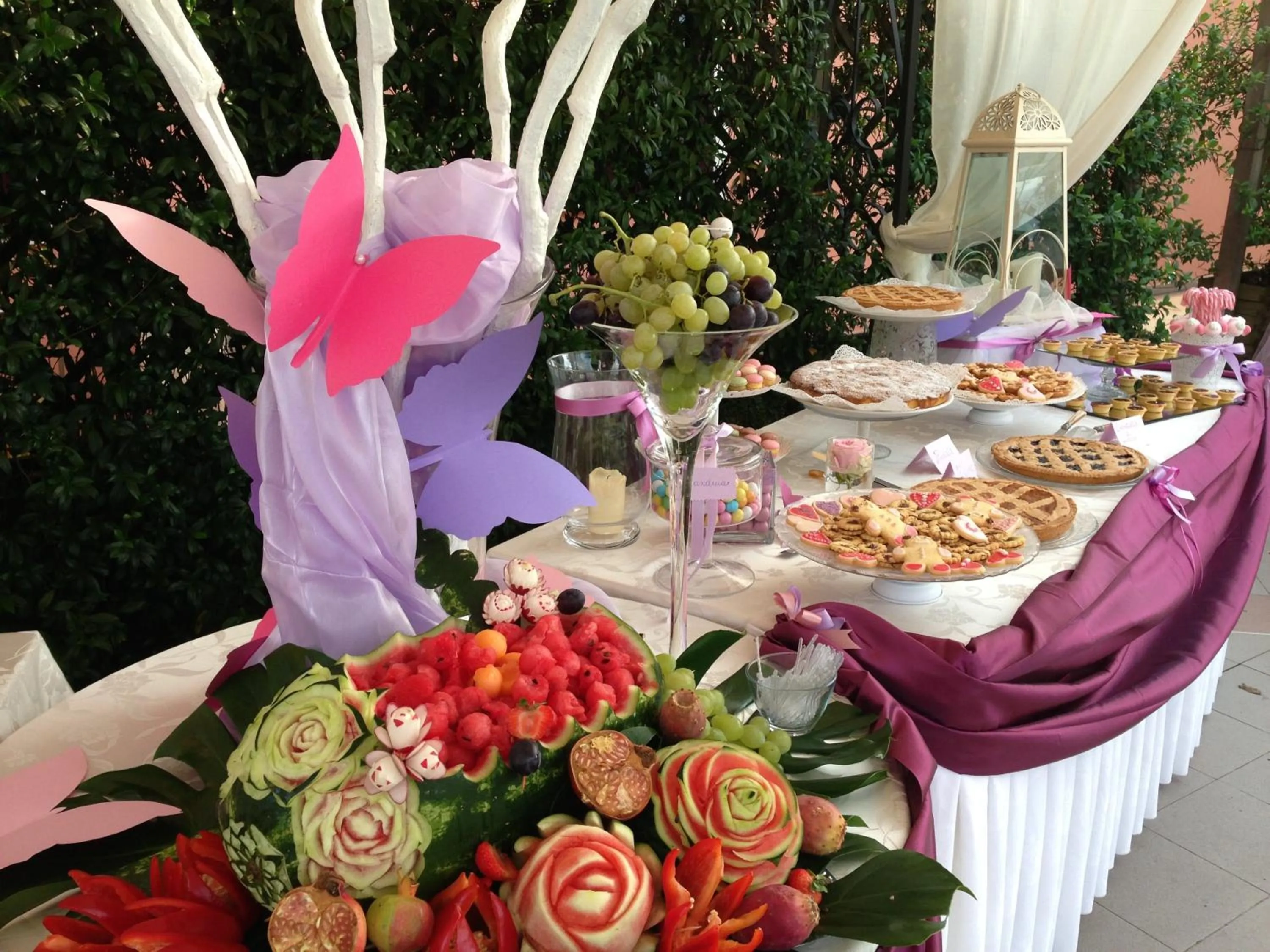 Restaurant/places to eat in Demy Hotel