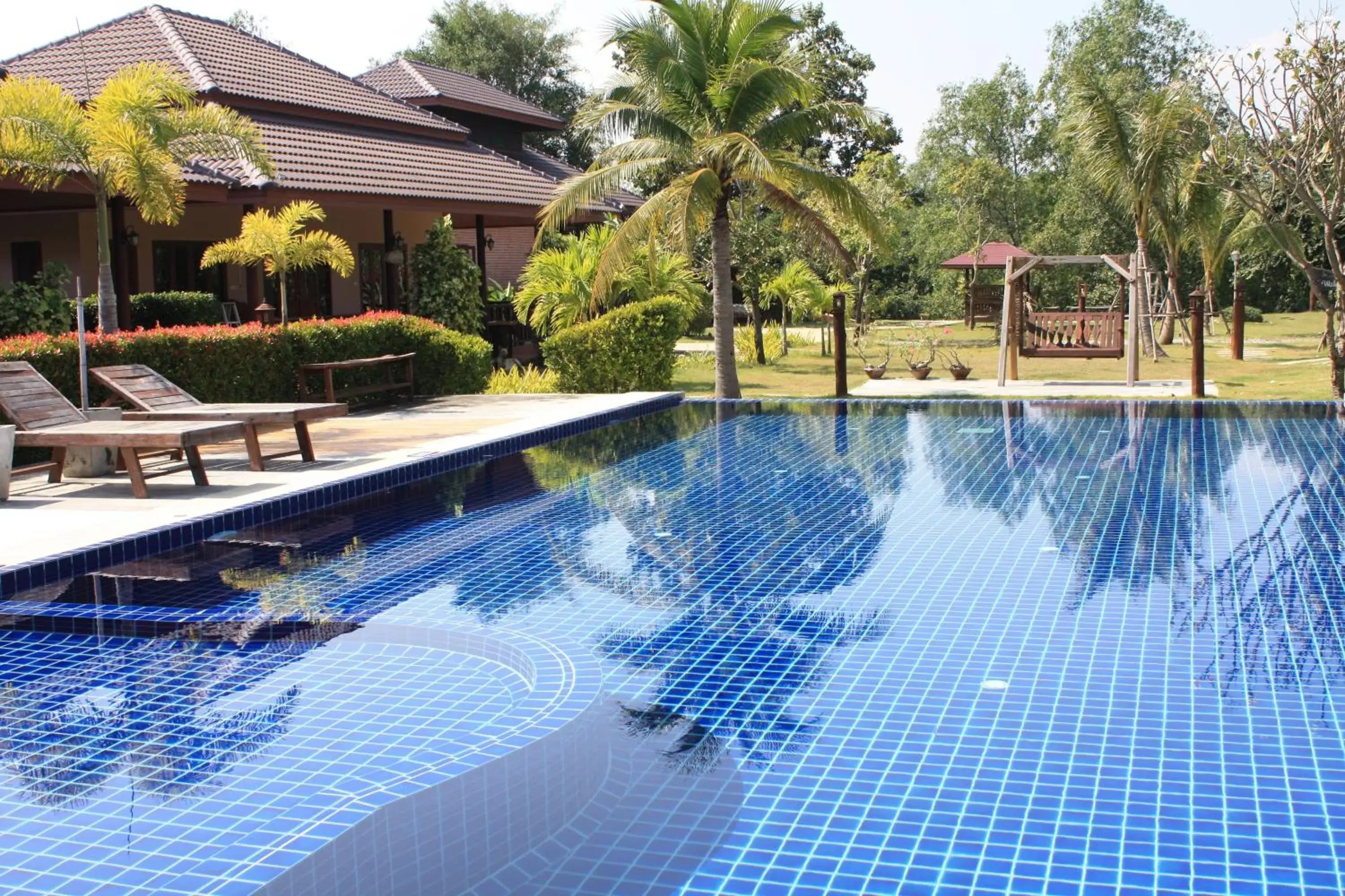 Pool view in Waterside Resort Pool view in Waterside Resort