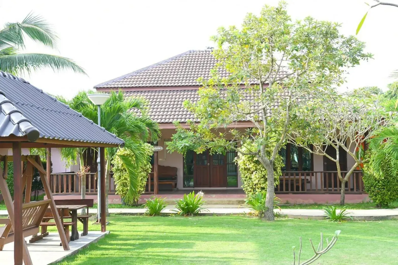 Property building in Waterside Resort Property building in Waterside Resort