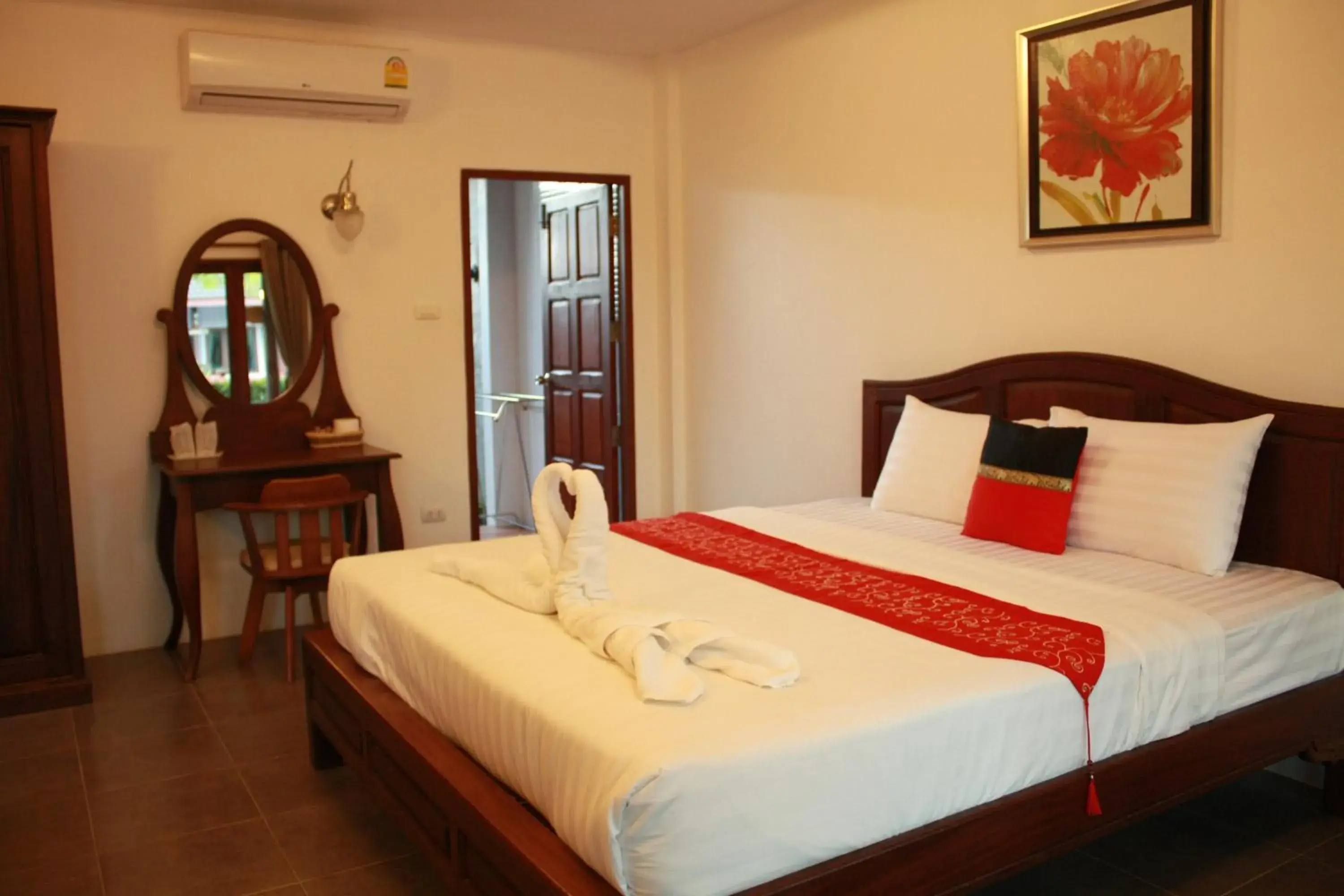 Bedroom, Bed in Waterside Resort Bedroom, Bed in Waterside Resort
