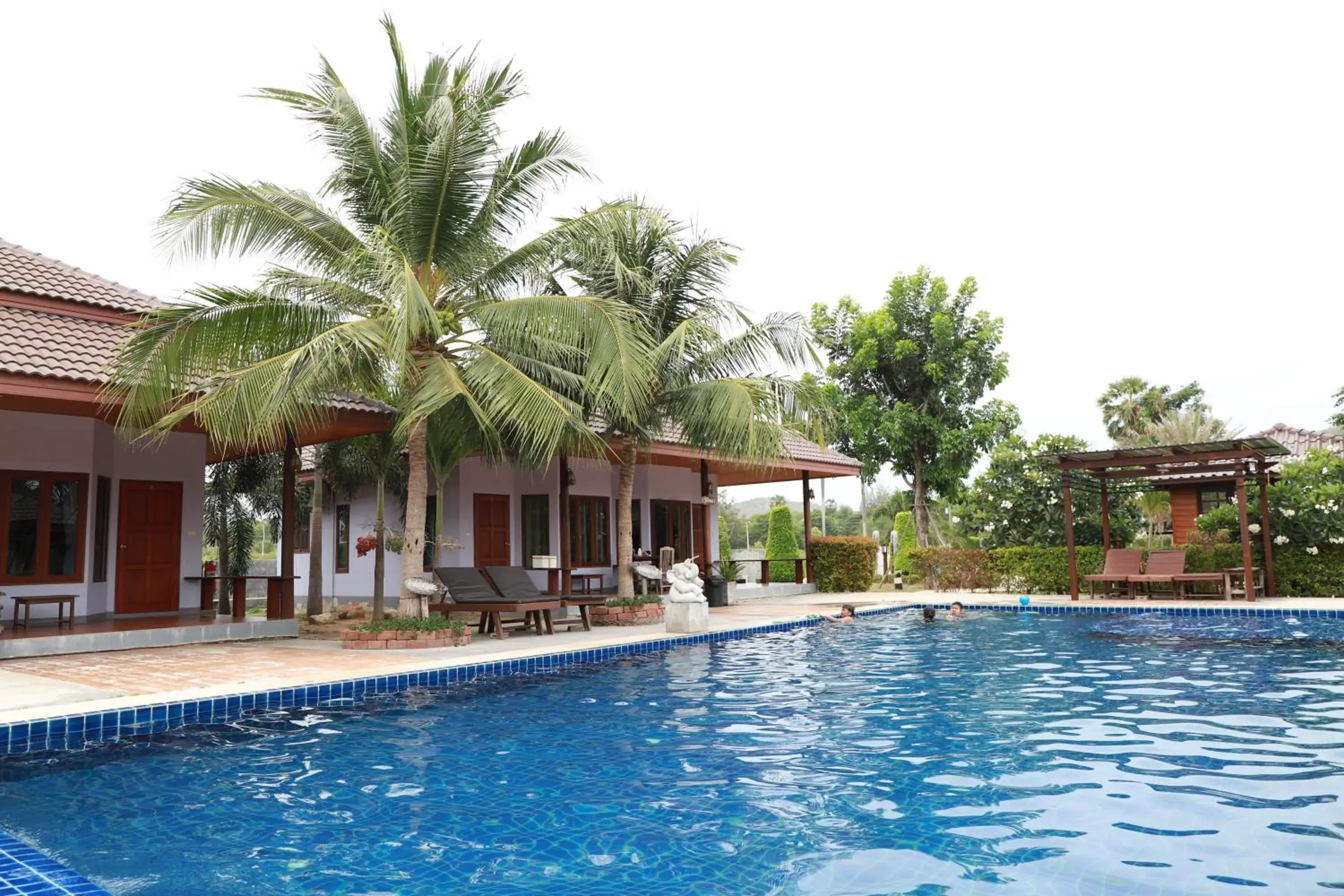 Pool view in Waterside Resort Pool view in Waterside Resort