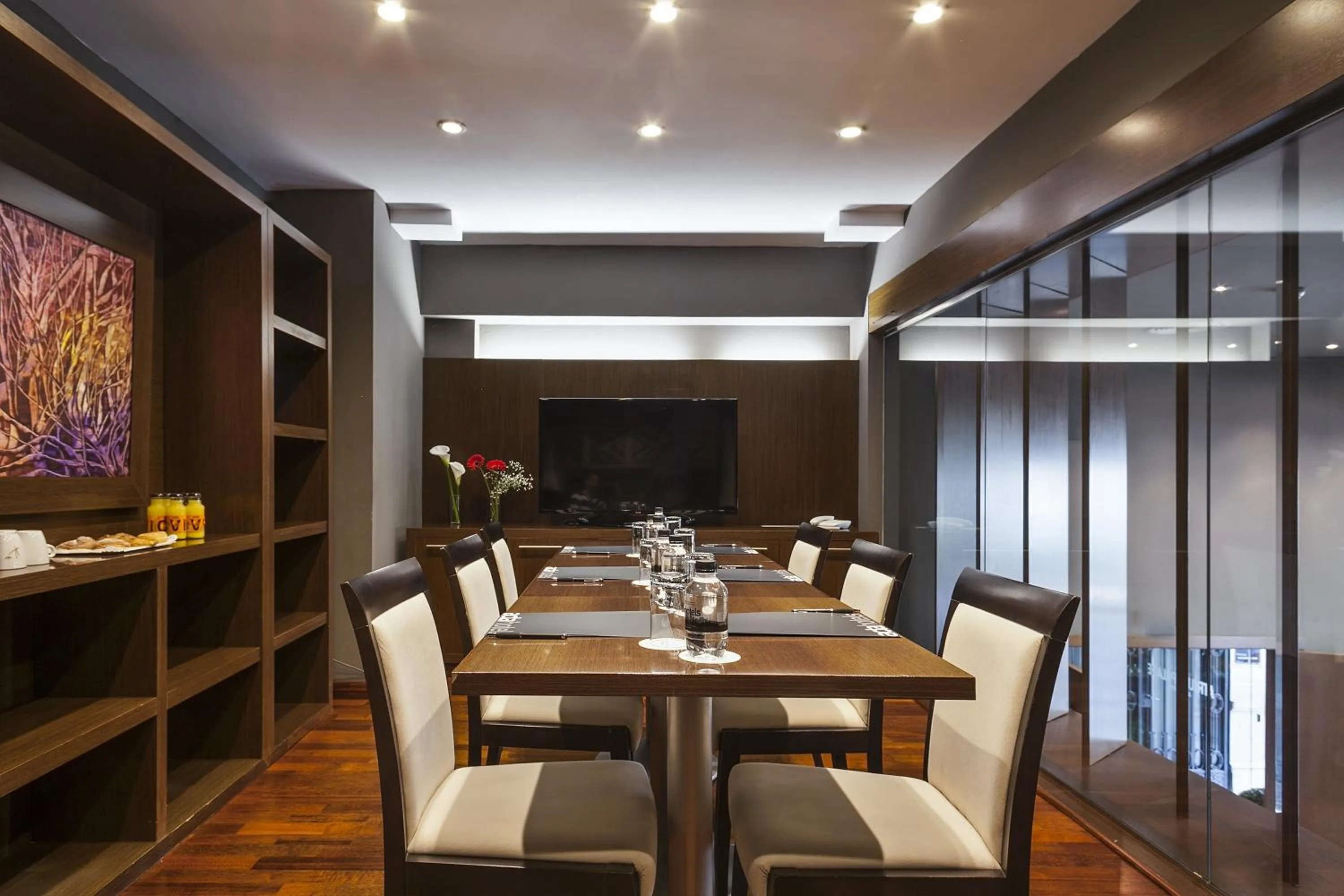 Business facilities in Acta Atrium Palace