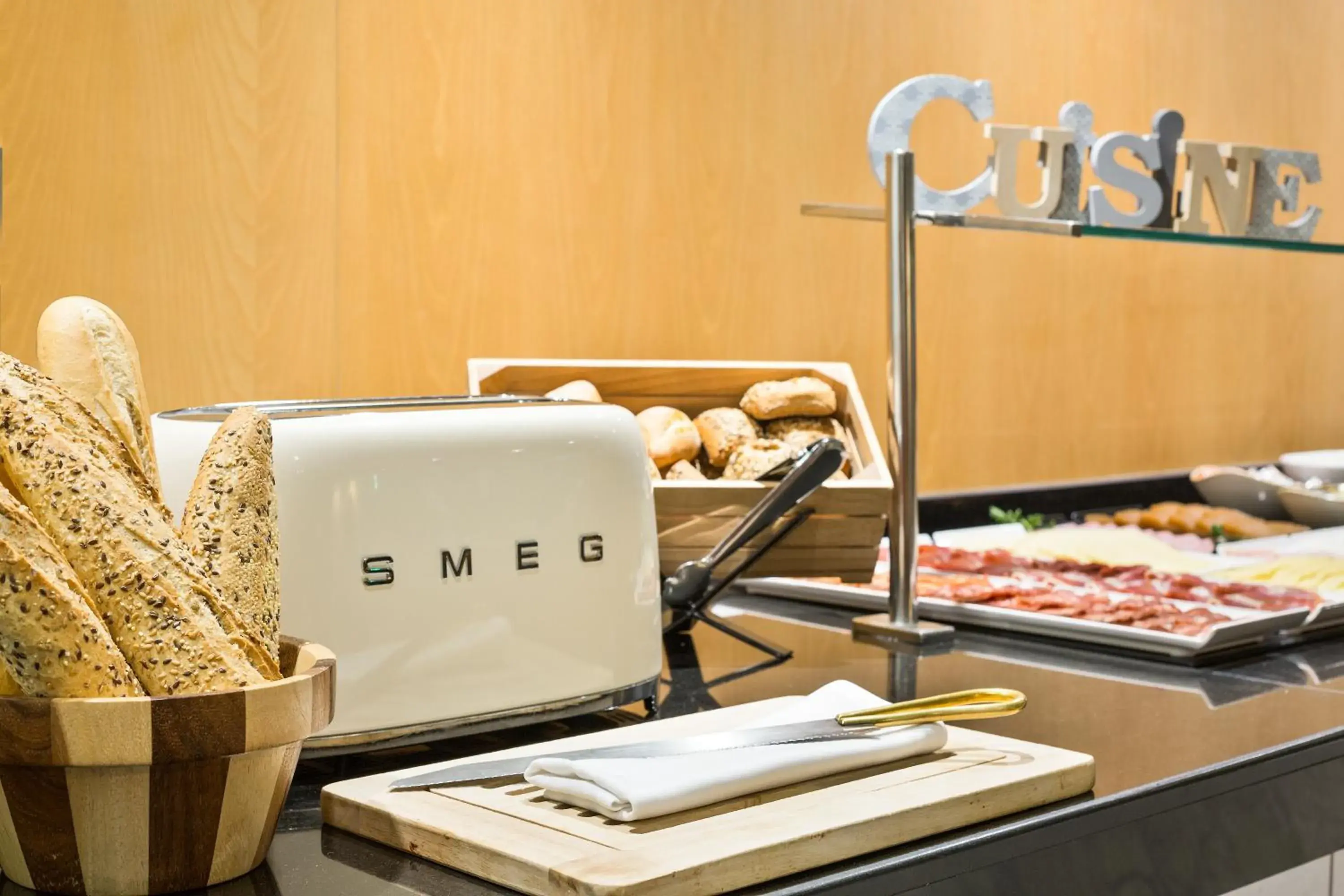 Food and drinks in Acta Atrium Palace Food and drinks in Acta Atrium Palace