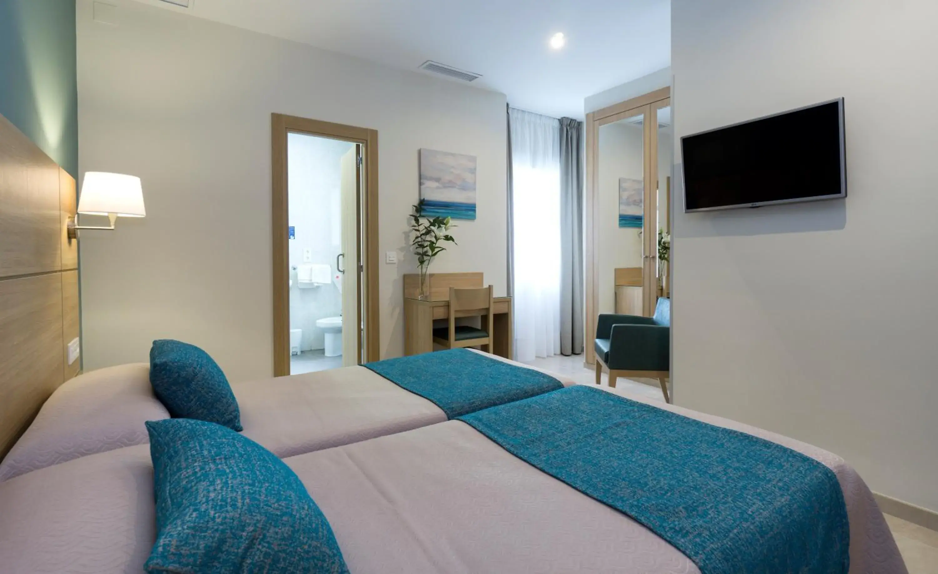 Single Room - single occupancy in Hotel Sur Málaga Single Room - single occupancy in Hotel Sur Málaga