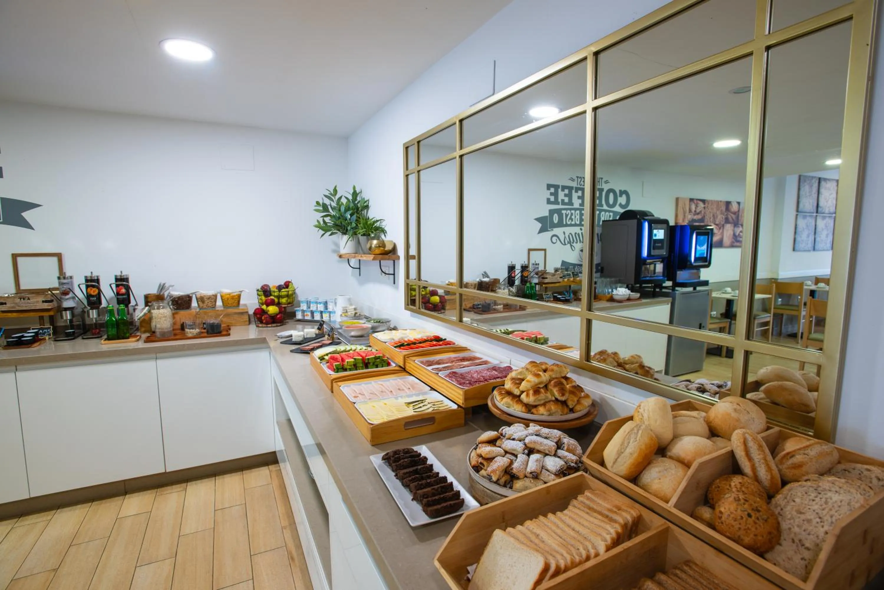 Meals in Hotel Sur Málaga