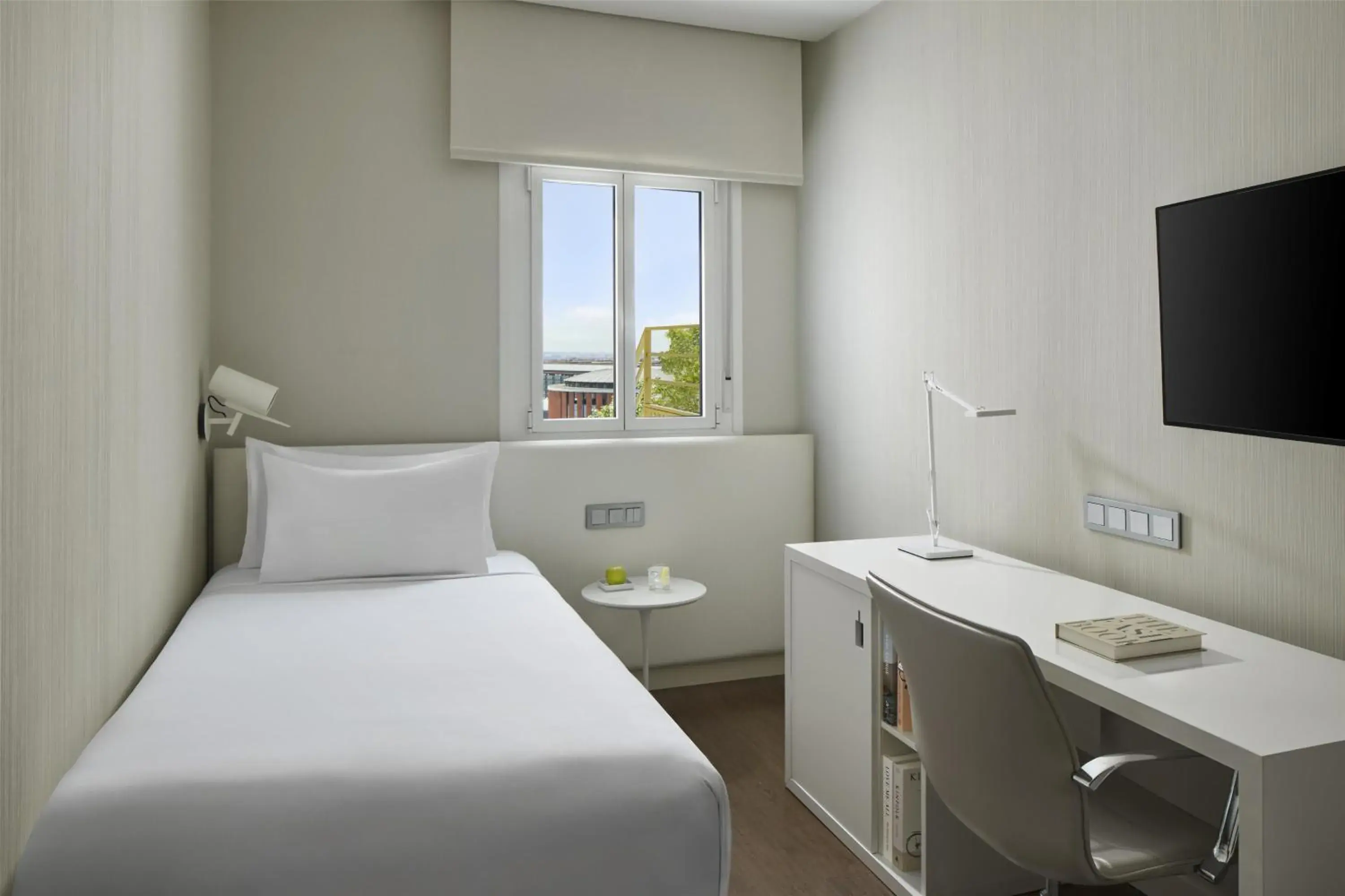 Bedroom, Bed in NH Madrid Atocha Bedroom, Bed in NH Madrid Atocha