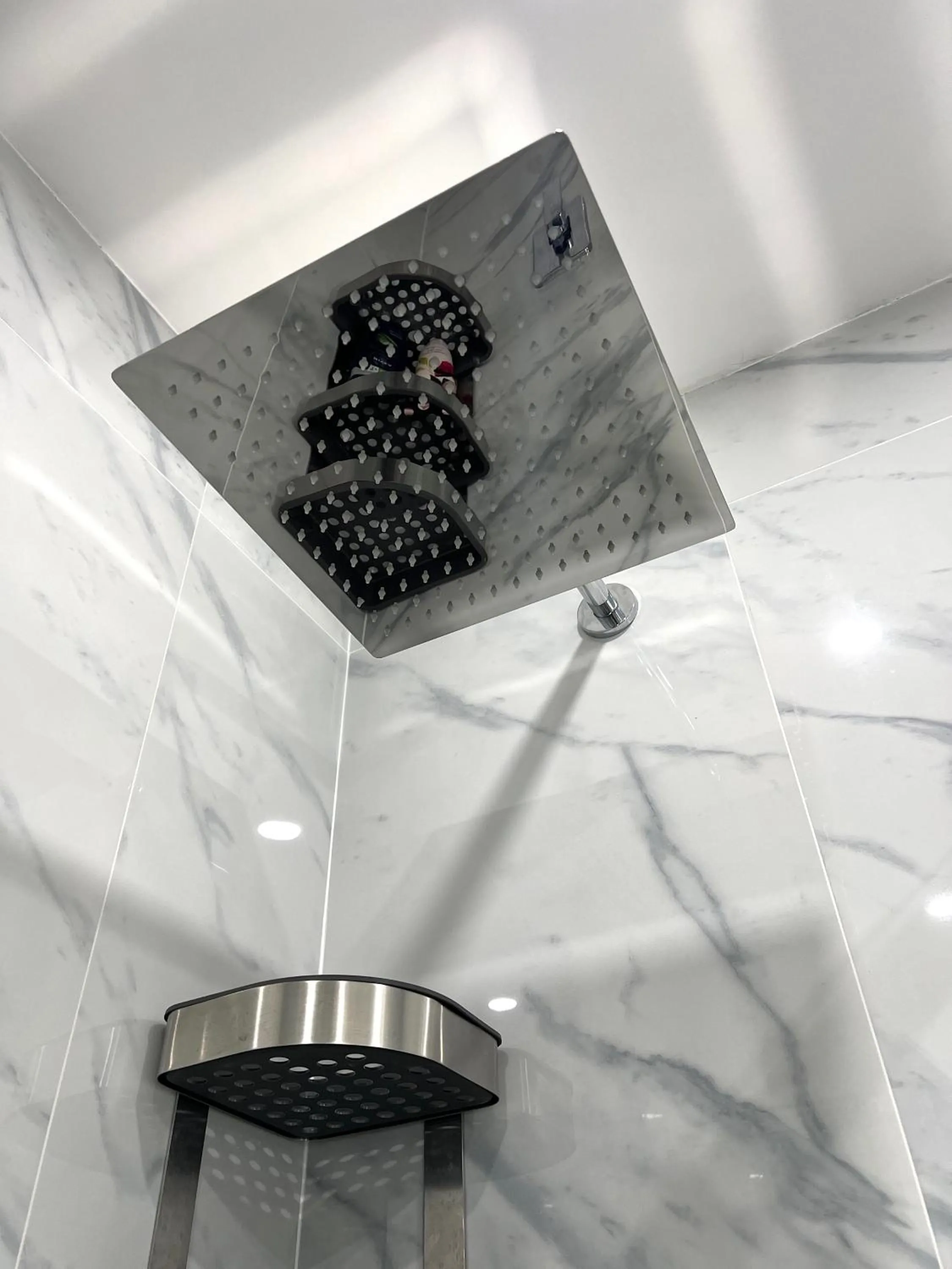 Shower in BACARDI Lungomare - Modern apartment near the sea