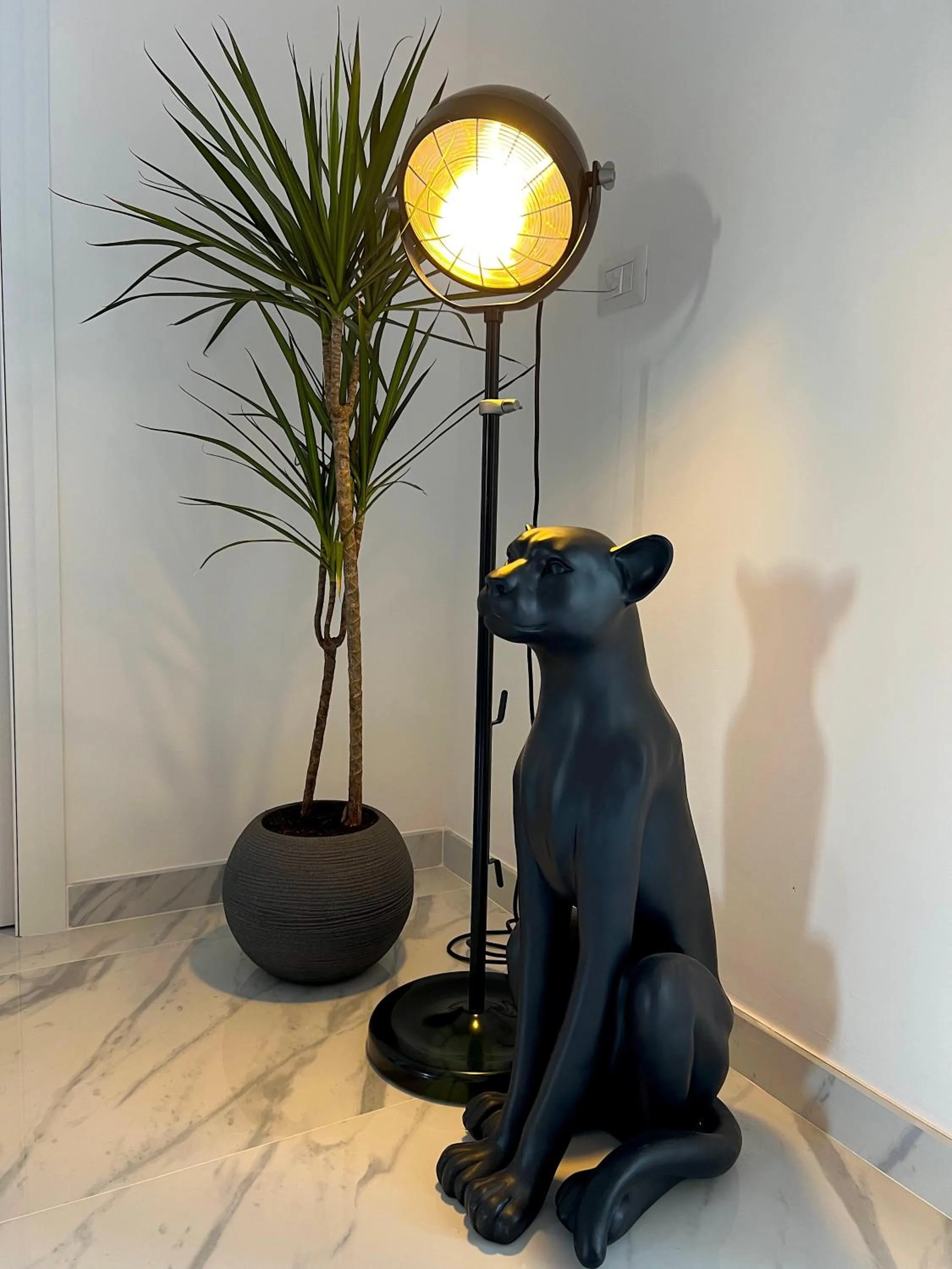 Decorative detail in BACARDI Lungomare - Modern apartment near the sea