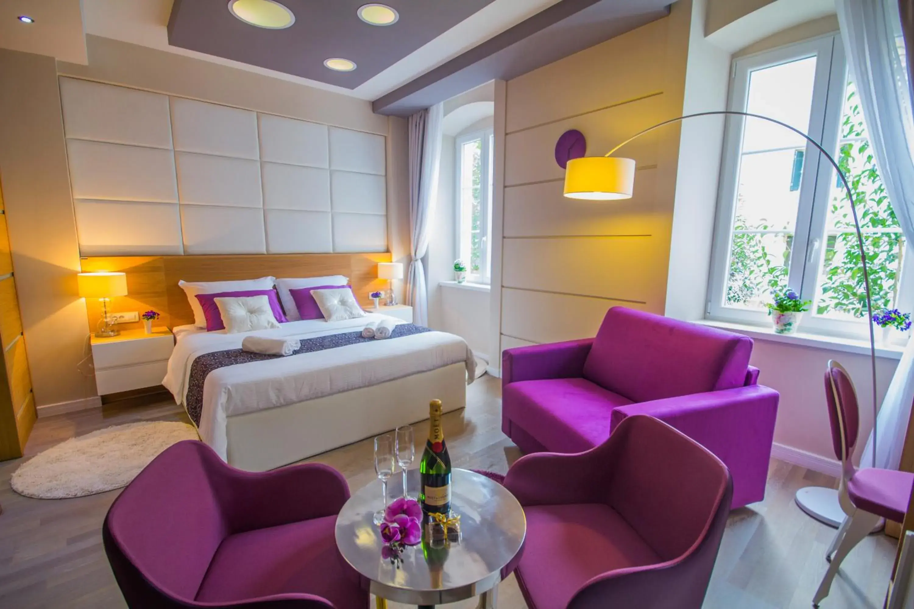 Peninsula Luxury Rooms Peninsula Luxury Rooms