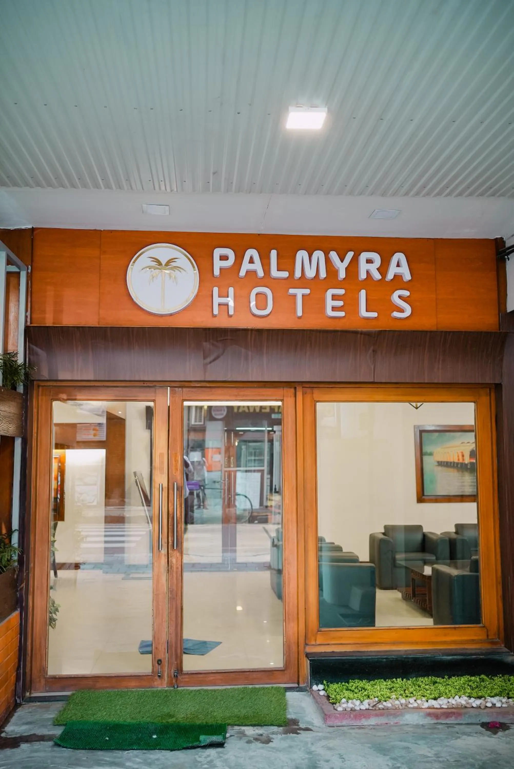 Property building in Hotel Palmyra Grand Inn - Kochi