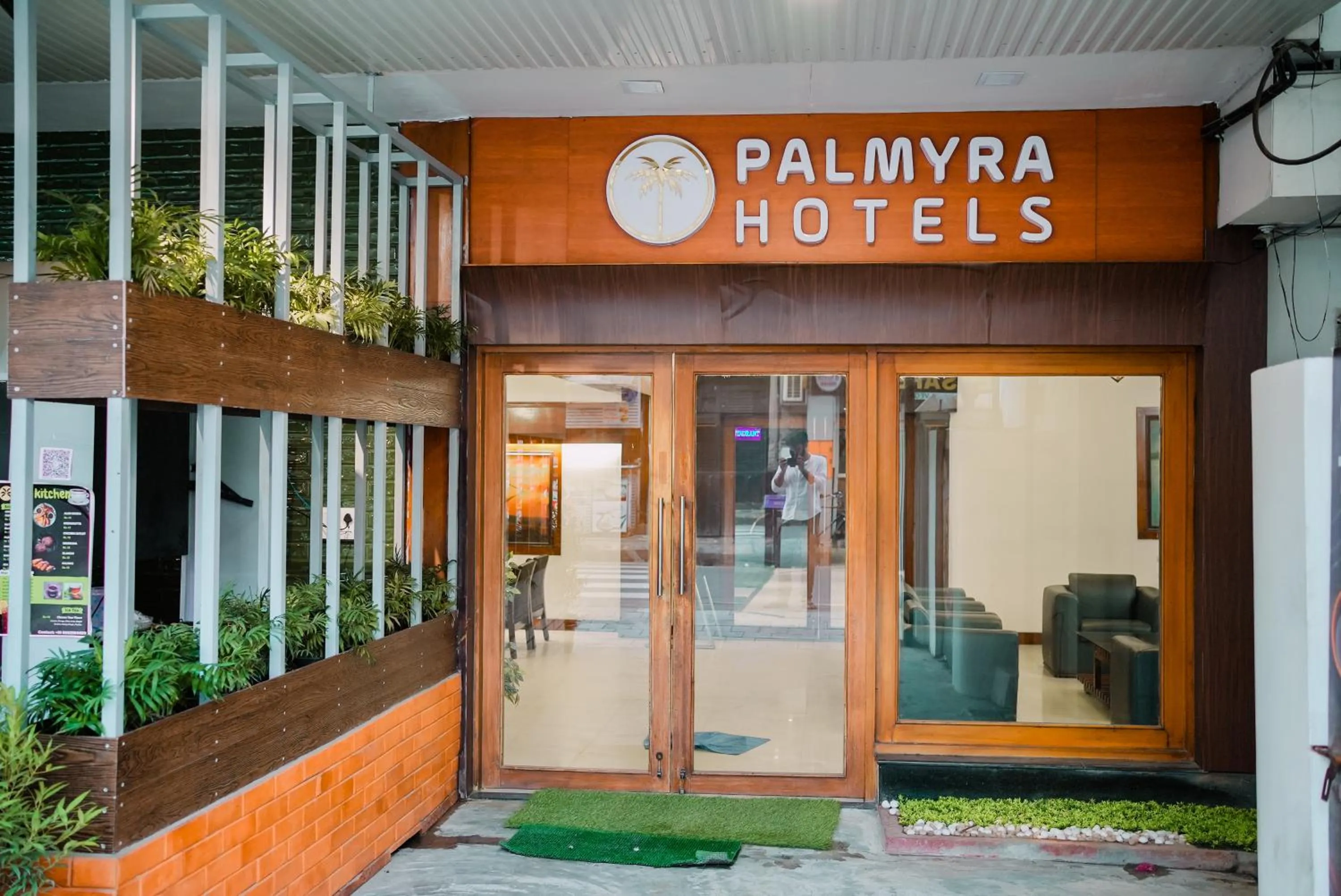 Property building in Hotel Palmyra Grand Inn - Kochi