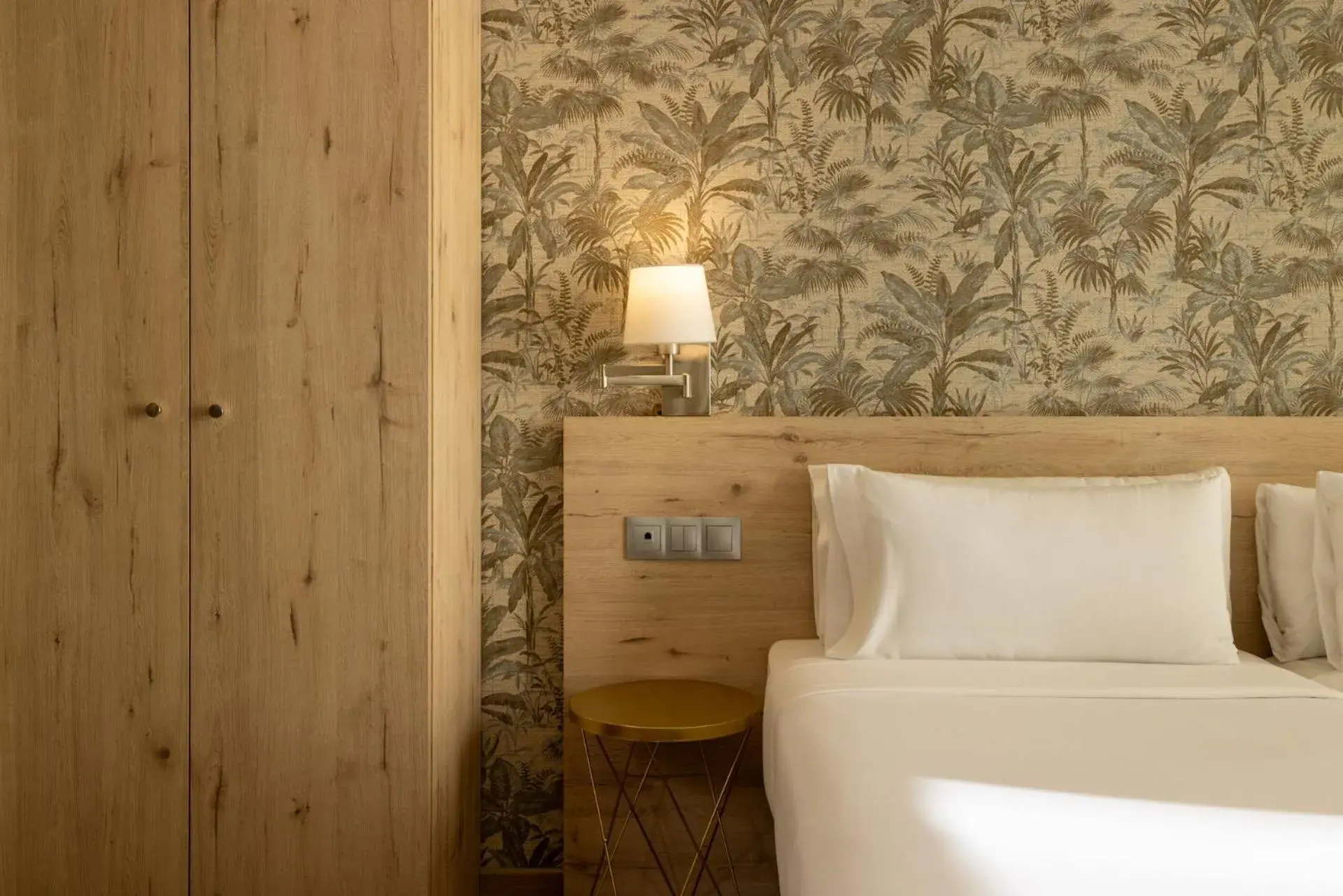 Hotel Avenida Gran Vía Hotel Avenida Gran Vía