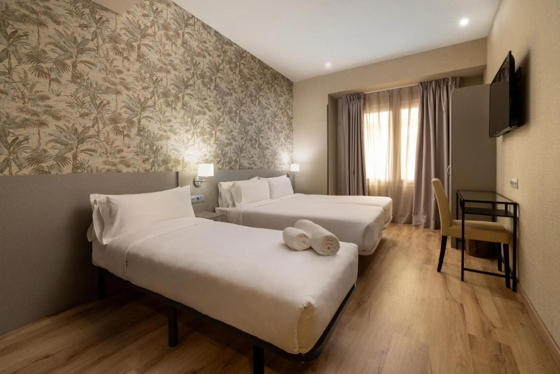 Bed in Hotel Avenida Gran Vía