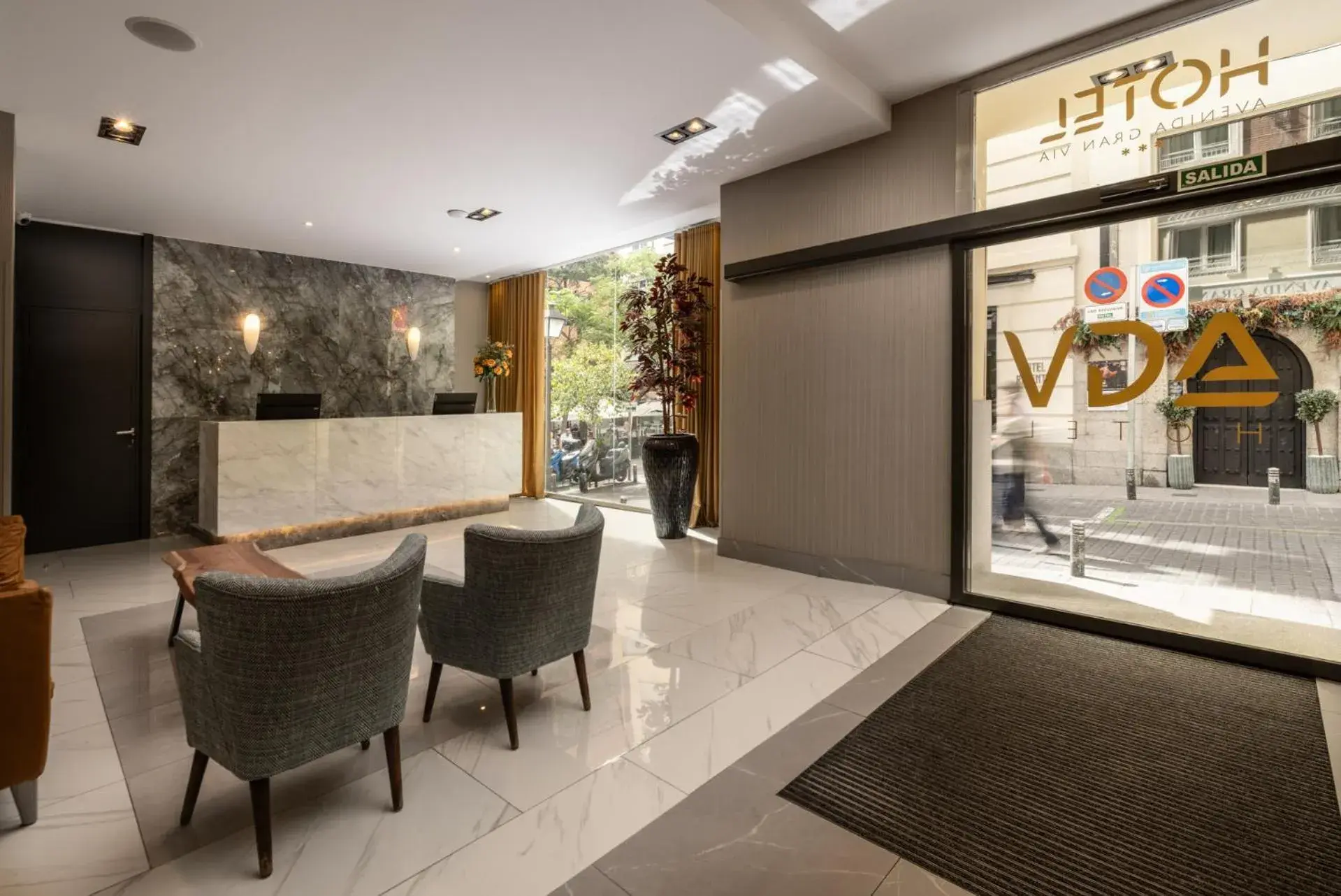 Lobby or reception in Hotel Avenida Gran Vía Lobby or reception in Hotel Avenida Gran Vía