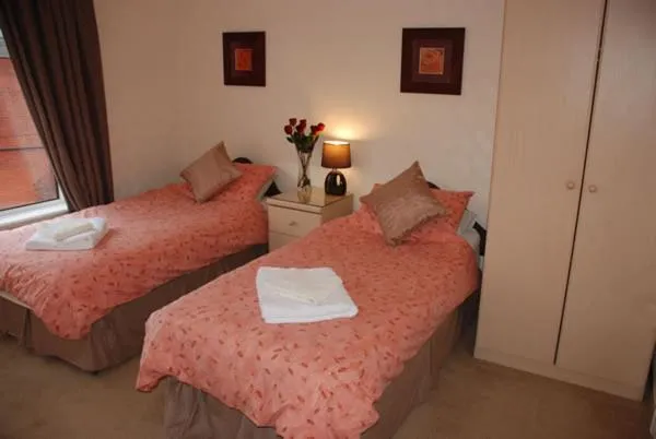 Bedroom, Bed in Wendover Guest House