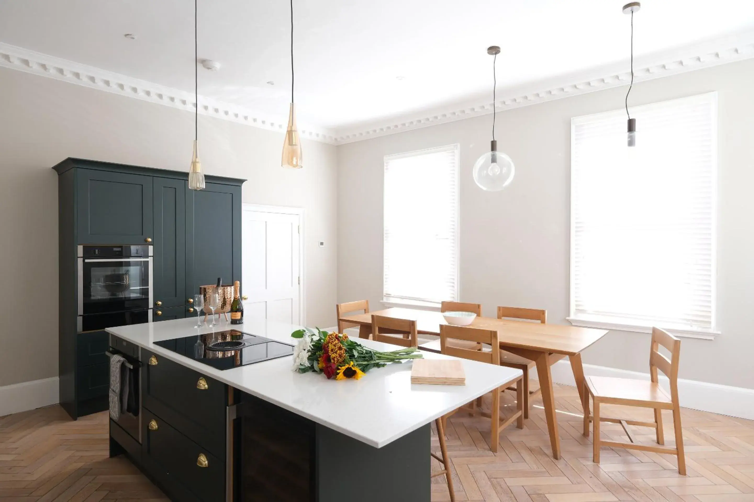 Four-Bedroom House in Dream Stays Bath - Barton House Four-Bedroom House in Dream Stays Bath - Barton House