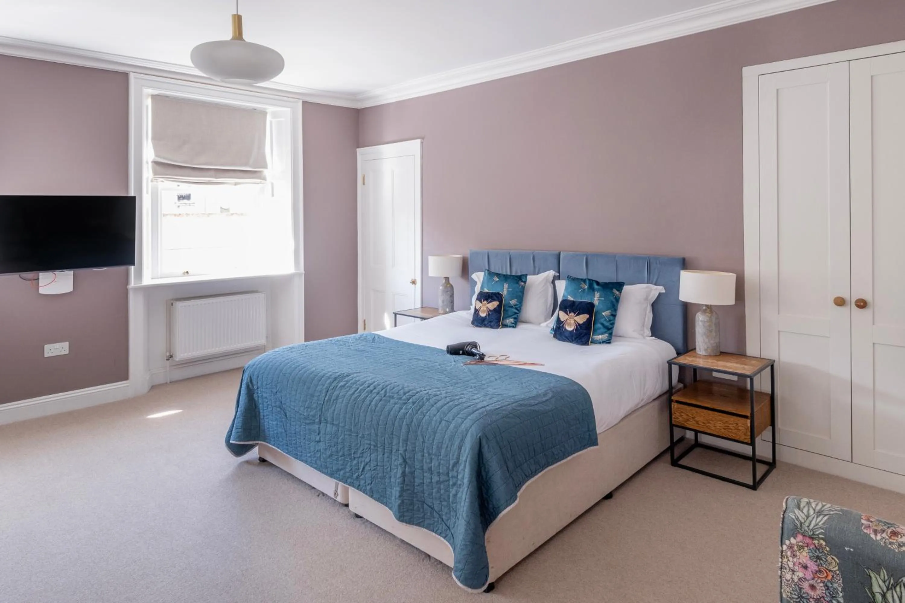 Bedroom, Bed in Dream Stays Bath - Barton House