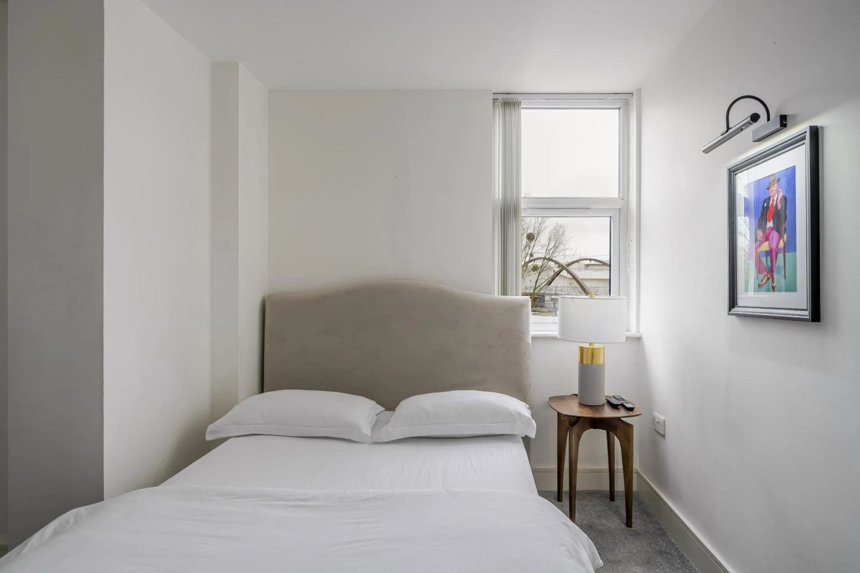 Bedroom, Bed in Luxurious 2 Bed Apartment with Free Parking, Sky Sports & Netflix, Chelmsford City