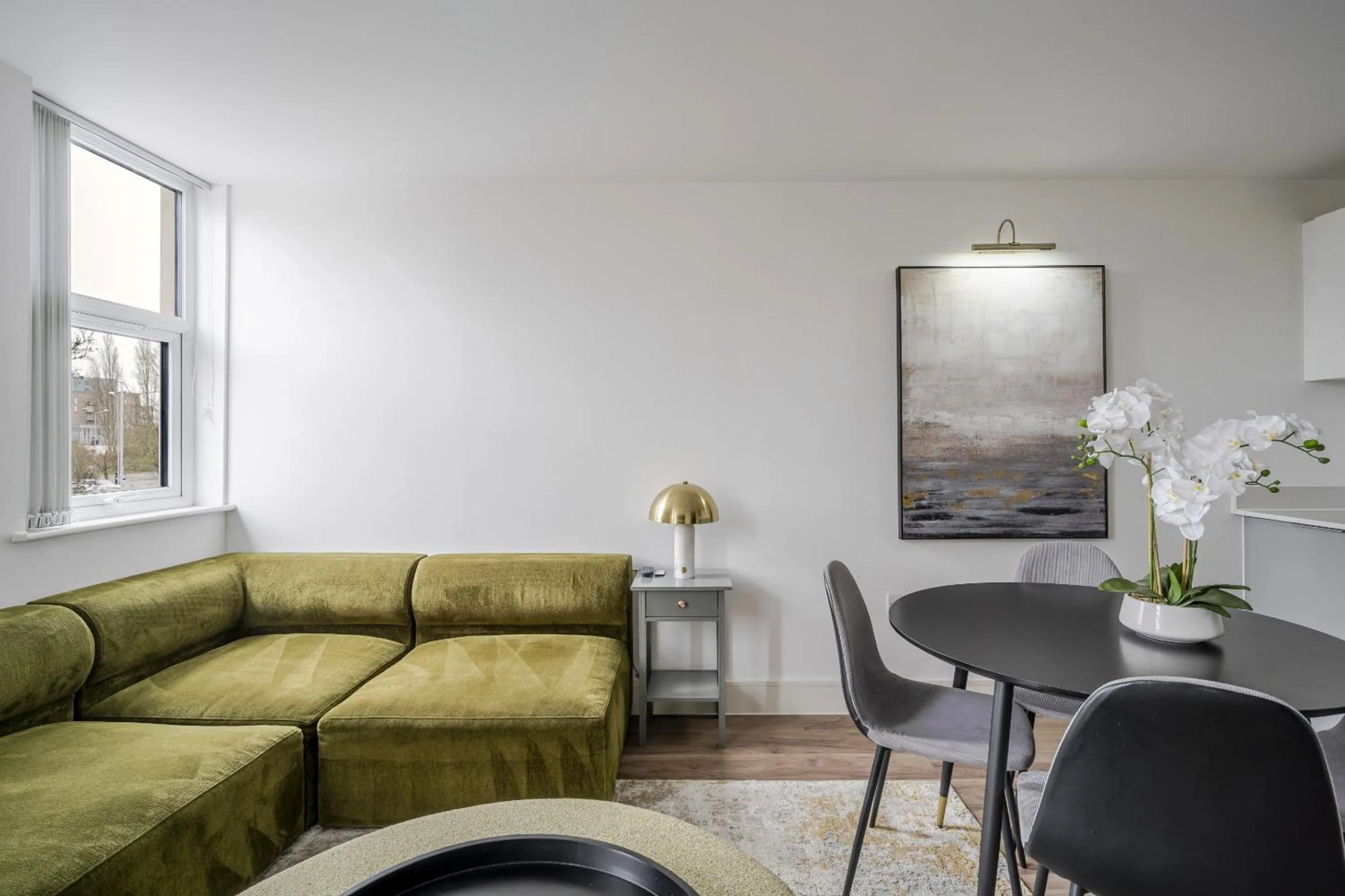 Living room in Luxurious 2 Bed Apartment with Free Parking, Sky Sports & Netflix, Chelmsford City