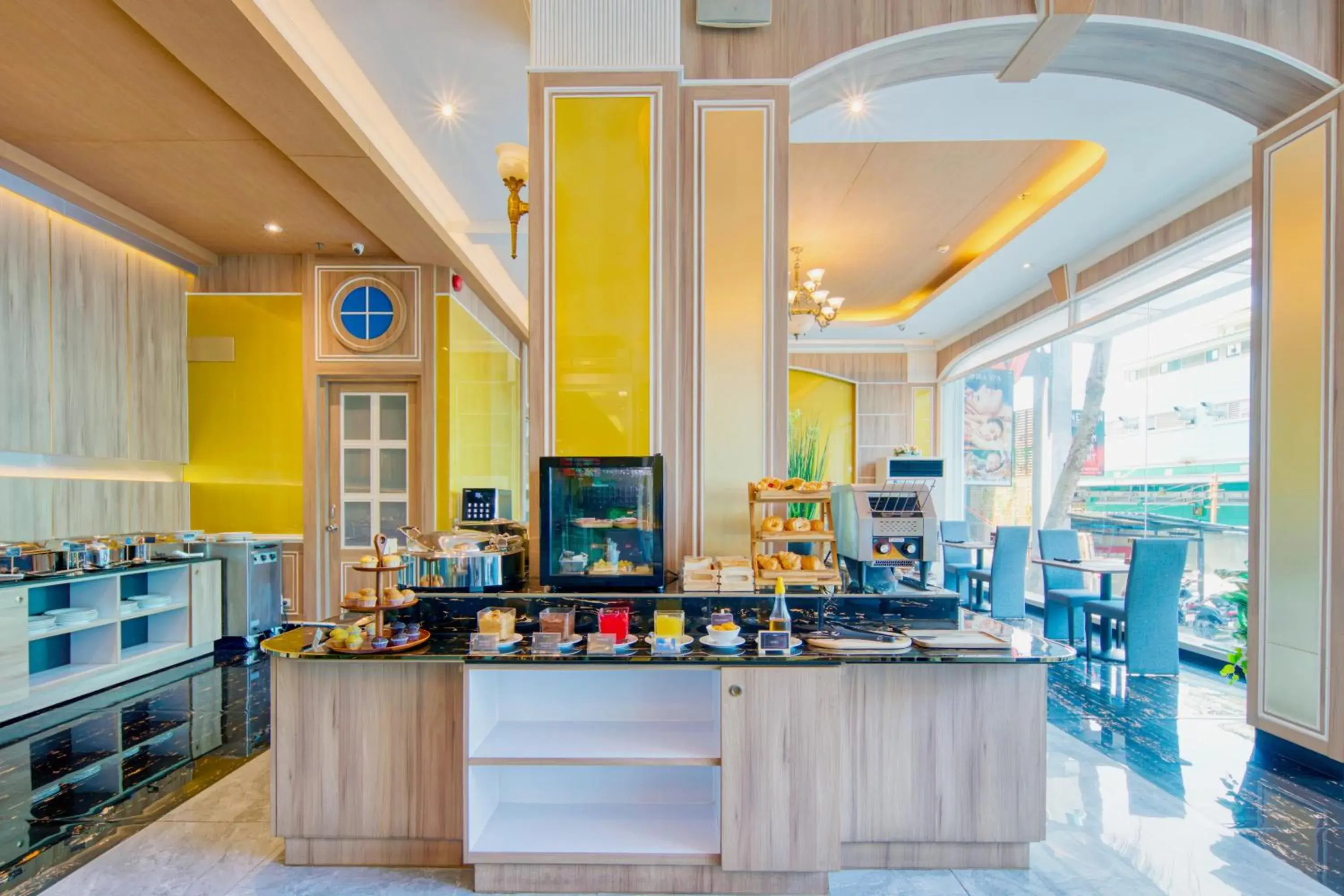 Food and drinks in Sira Grande Hotel & Spa, Patong Food and drinks in Sira Grande Hotel & Spa, Patong