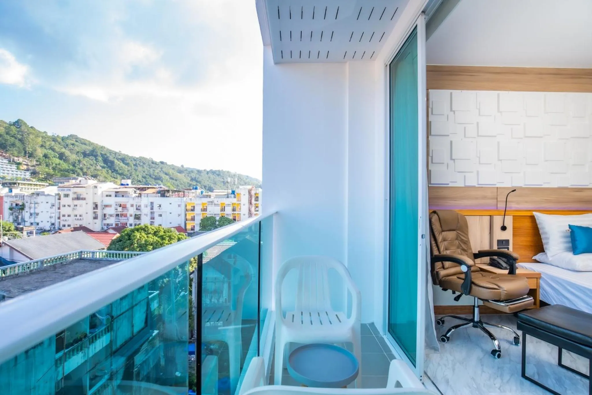 Balcony/Terrace in Sira Grande Hotel & Spa, Patong