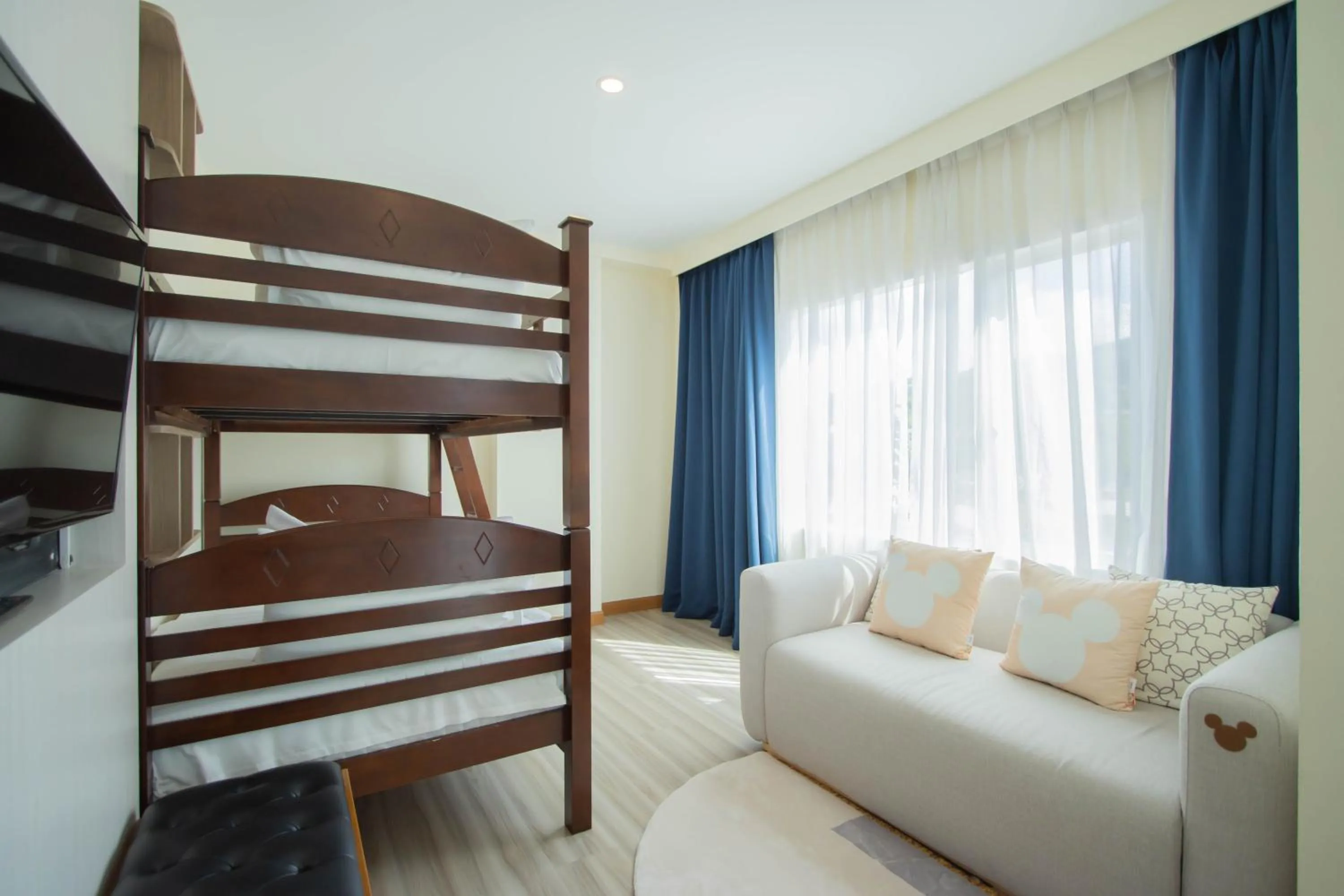Bed in Sira Grande Hotel & Spa, Patong