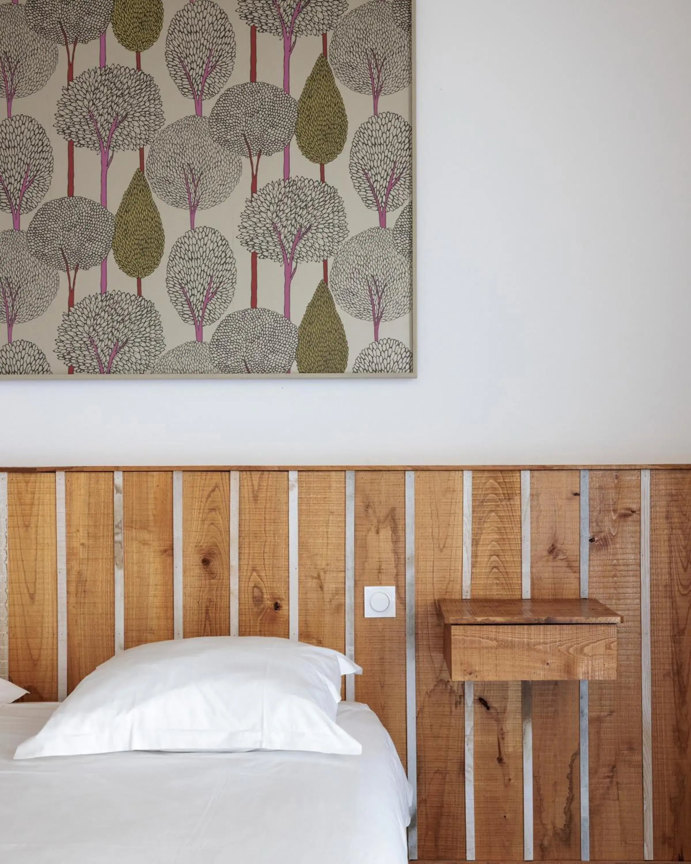 Classic Double Room with Shower in Cit'Hôtel le Relais Boisniard Classic Double Room with Shower in Cit'Hôtel le Relais Boisniard