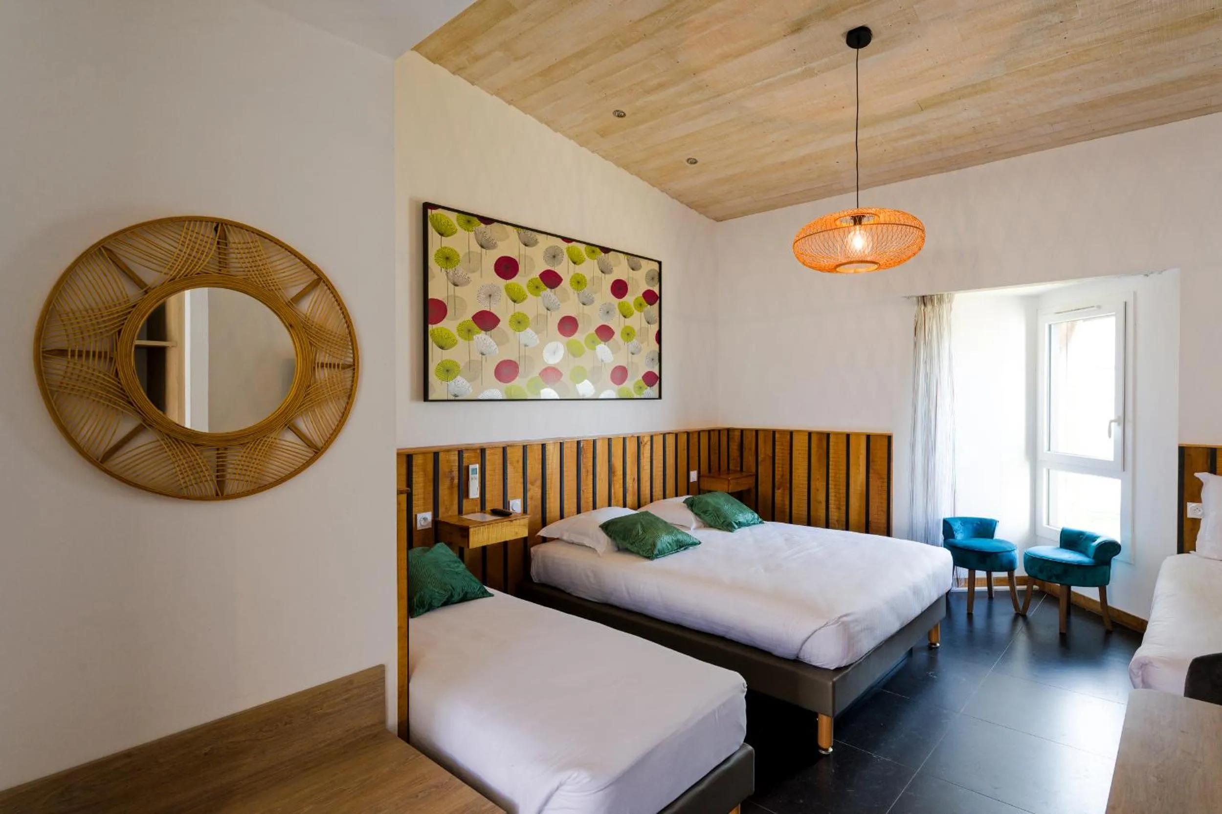 Bedroom, Bed in Cit'Hôtel le Relais Boisniard