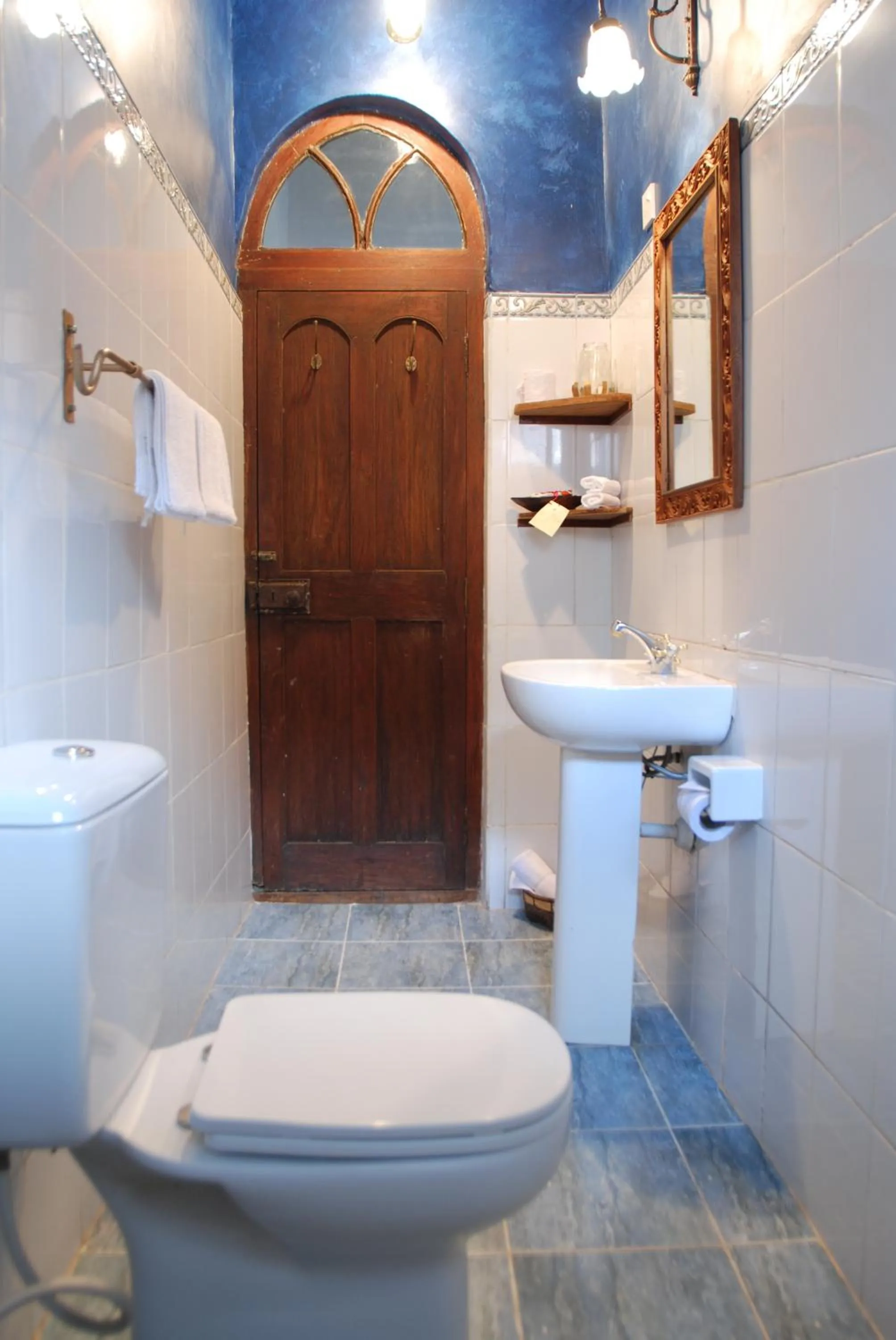 Bathroom in Zanzibar Coffee House