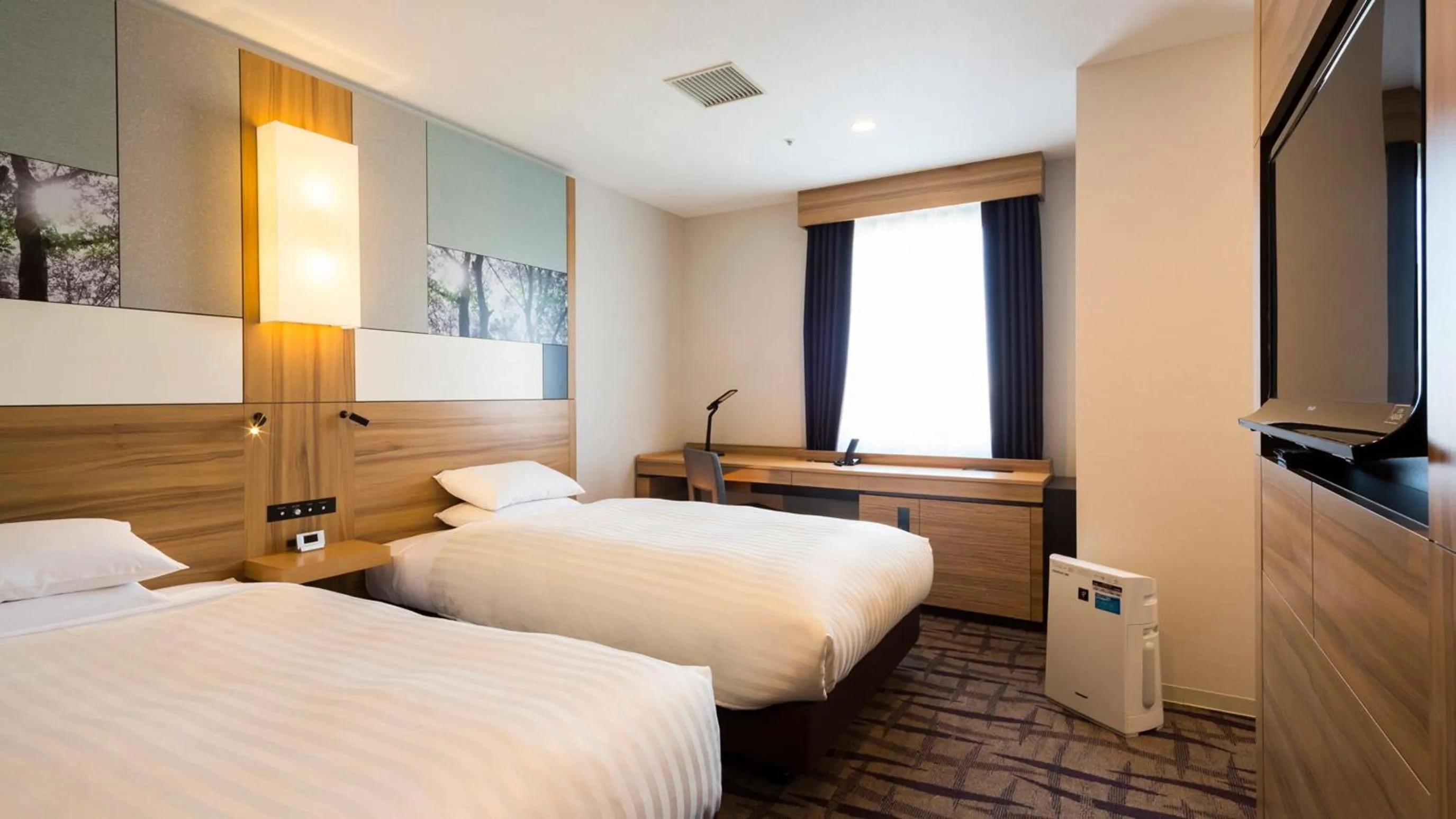 Bed in JR-East Hotel Mets Kokubunji