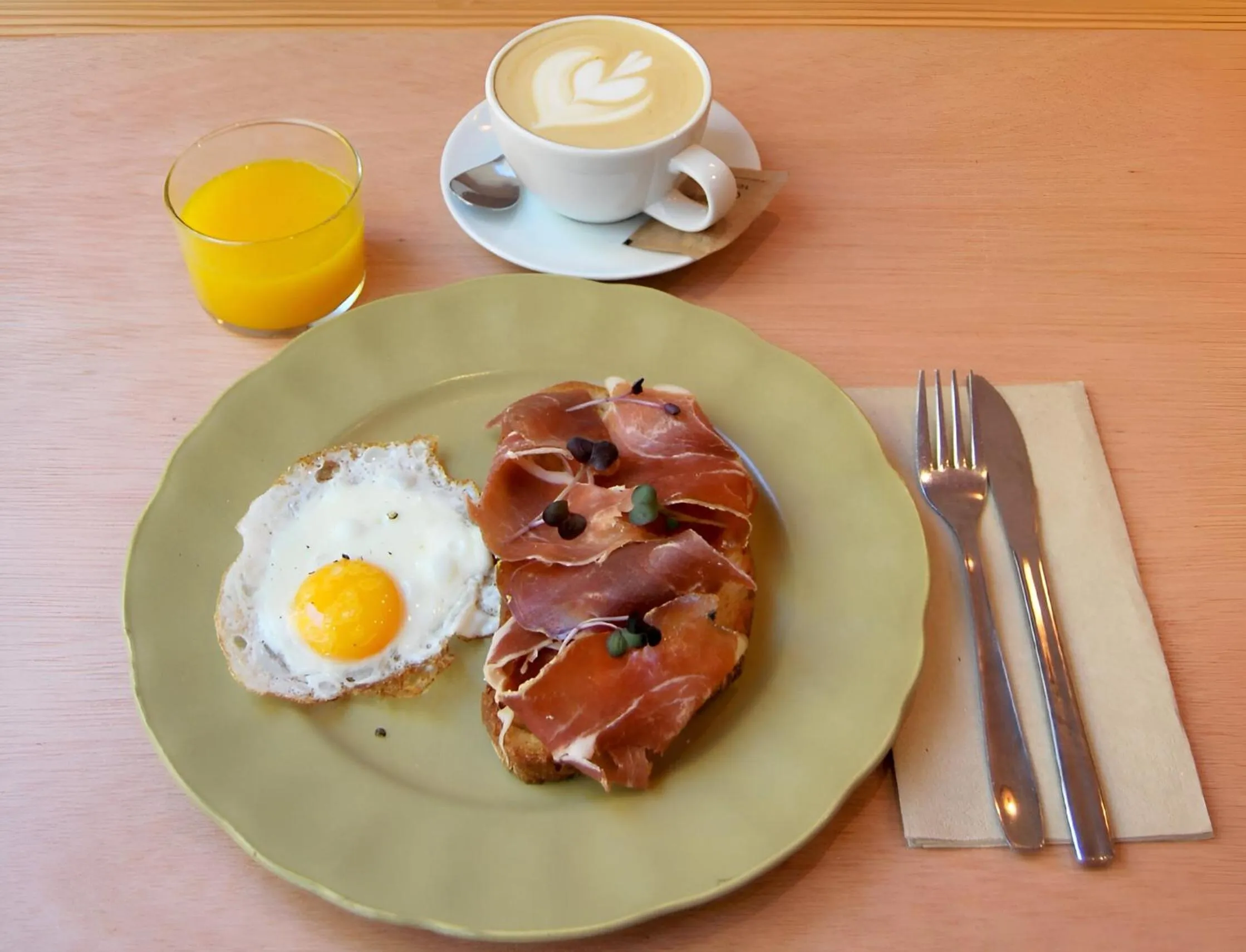 Breakfast in Hotel Constanza