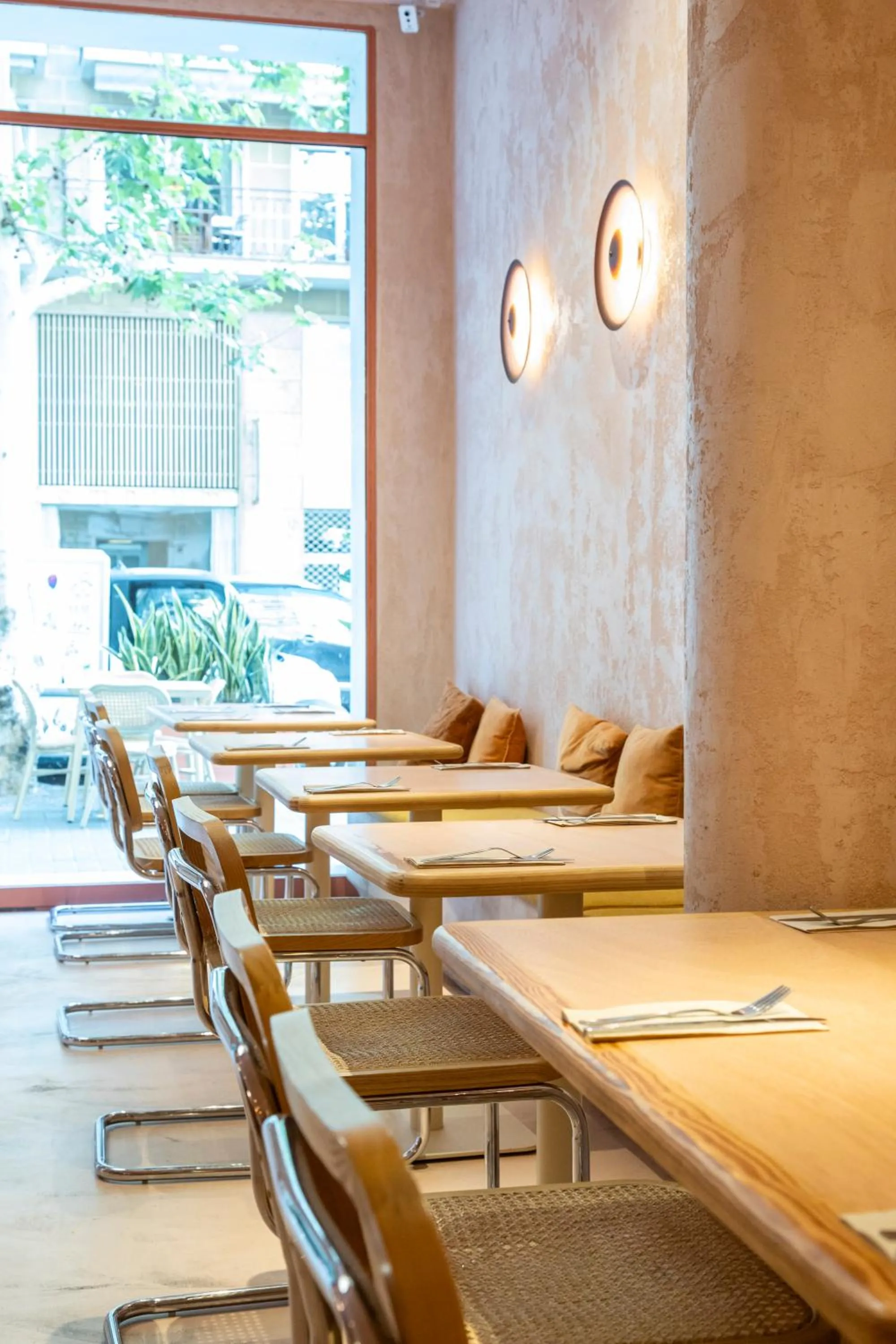 Restaurant/places to eat in Hotel Constanza