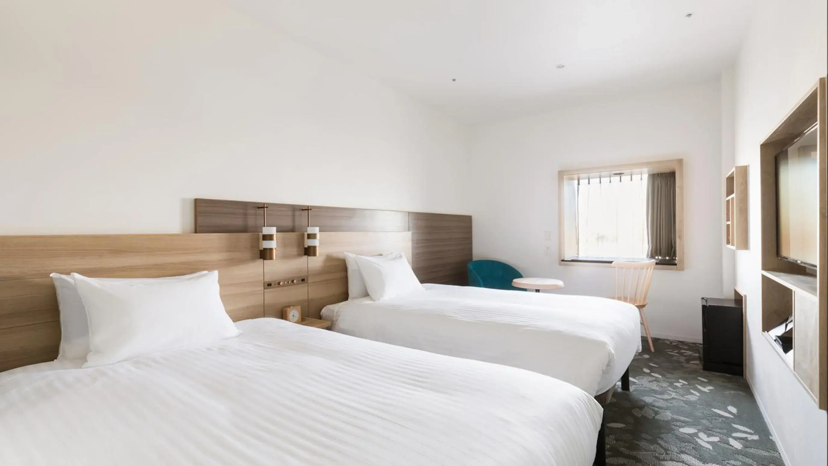 Deluxe Twin - 2 Adult - Non-Smoking - Separate Bathroom & Toilet in JR East Hotel Mets Premier Tokyo Bay Shinkiba Deluxe Twin - 2 Adult - Non-Smoking - Separate Bathroom & Toilet in JR East Hotel Mets Premier Tokyo Bay Shinkiba