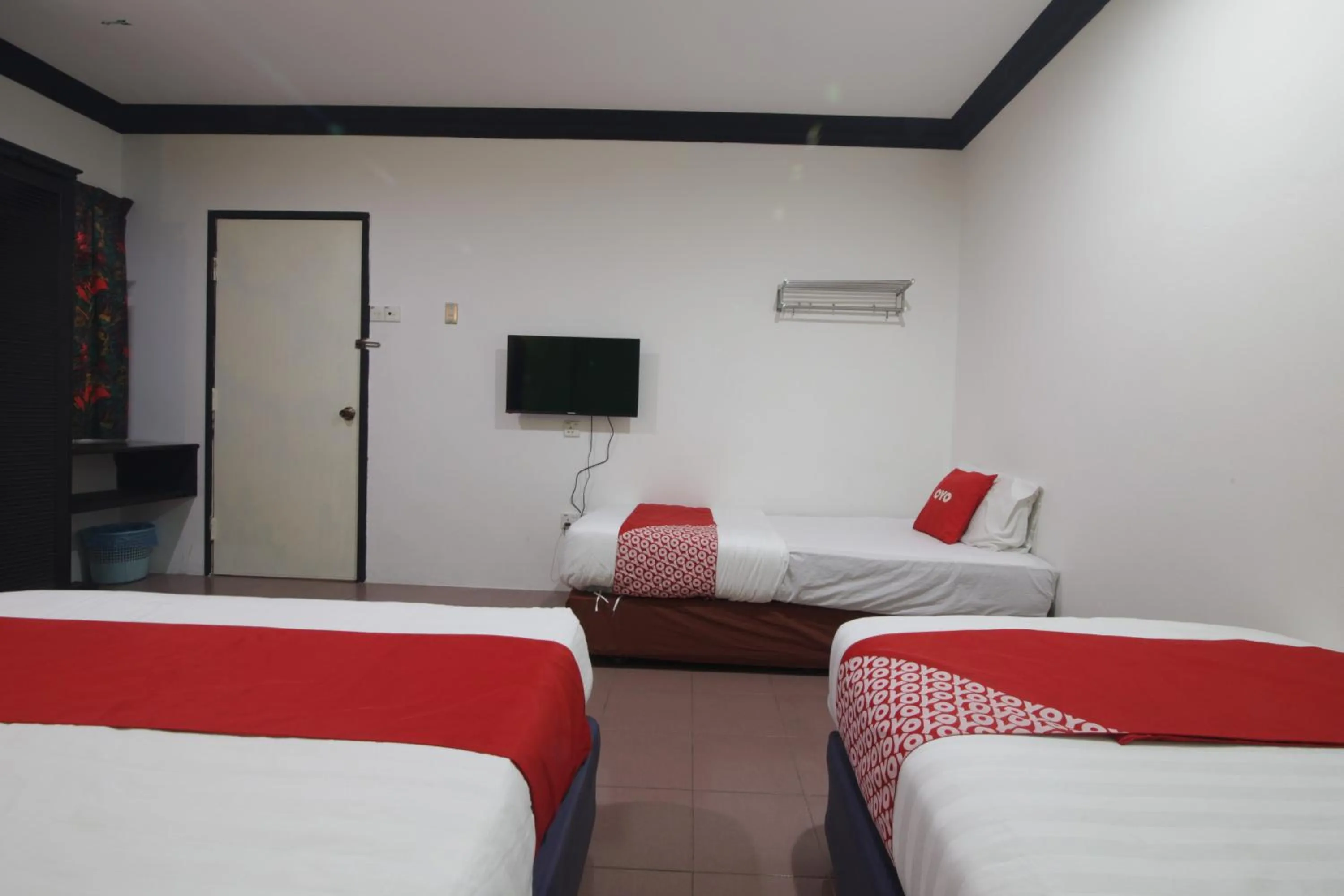 Bedroom, Bed in G CITY HOTEL