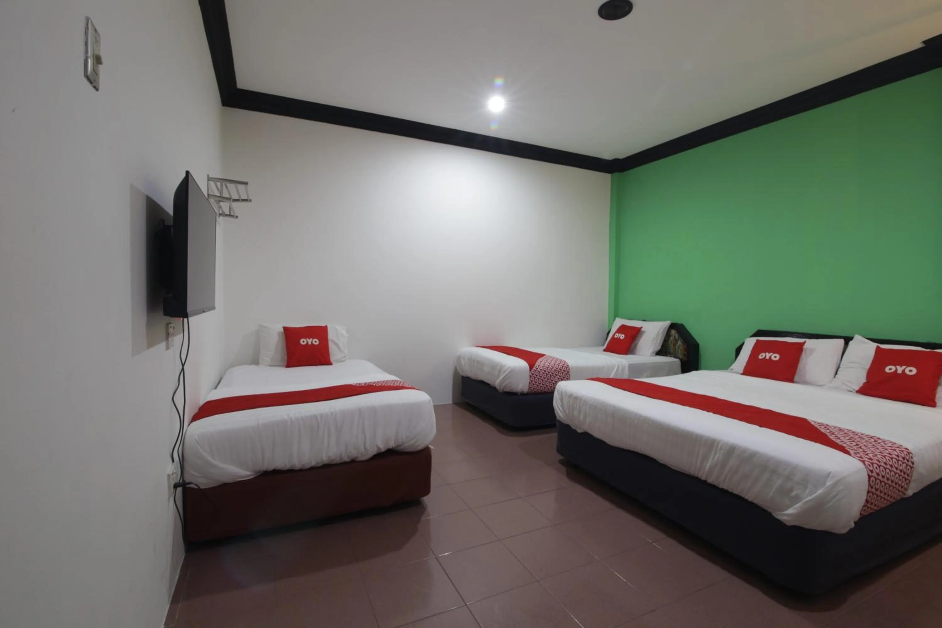 Bedroom, Bed in G CITY HOTEL