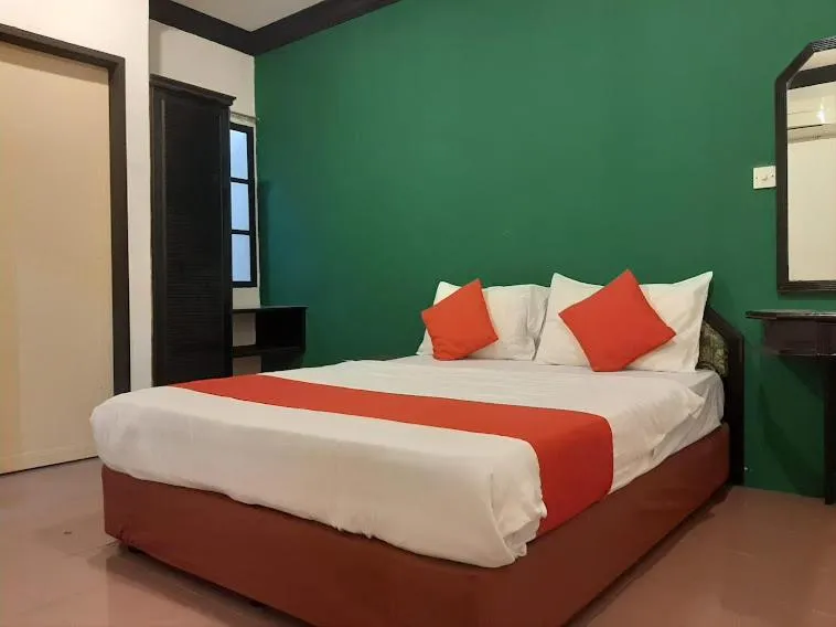 Bedroom, Bed in G CITY HOTEL