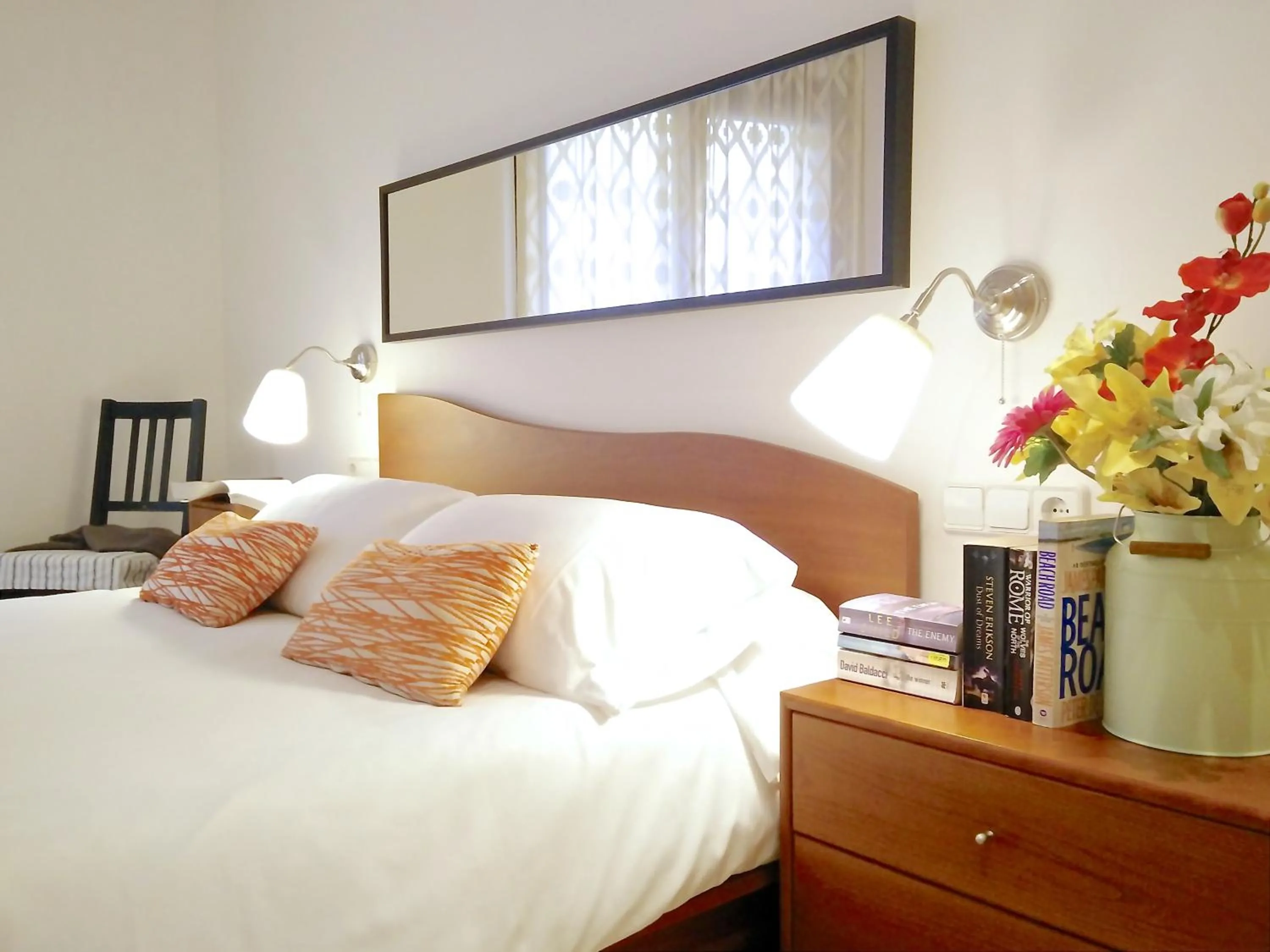 Bed in BizFlats Garden House