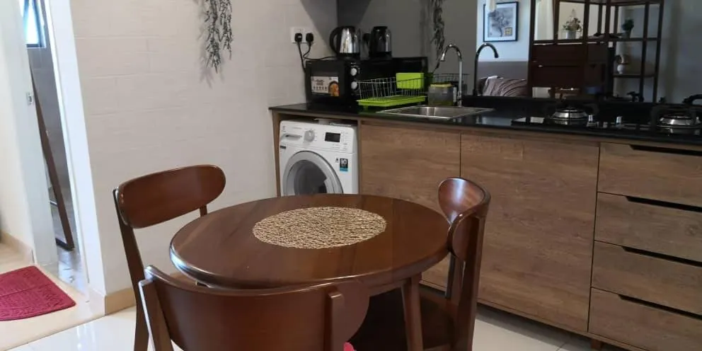 Timur Bay by Dream View Studio