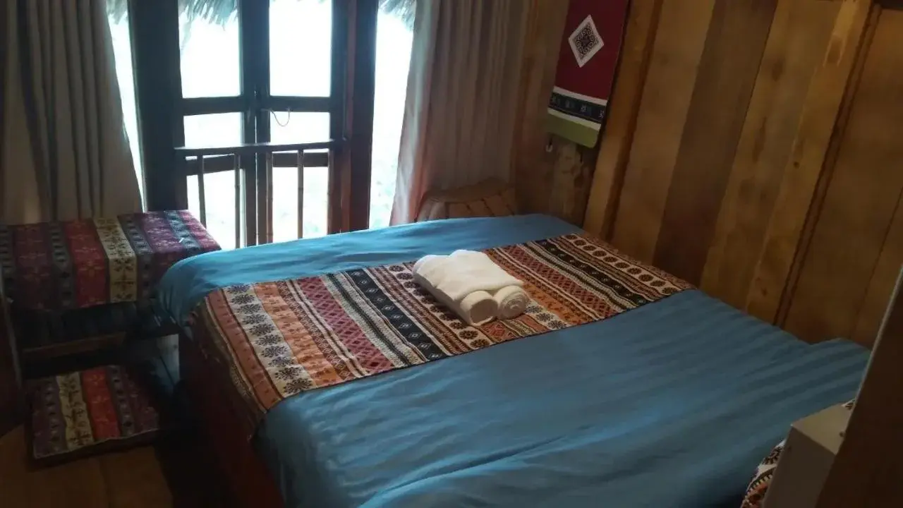 Double or Twin Room with Shared Bathroom in Ta Xua Ecolodge Double or Twin Room with Shared Bathroom in Ta Xua Ecolodge