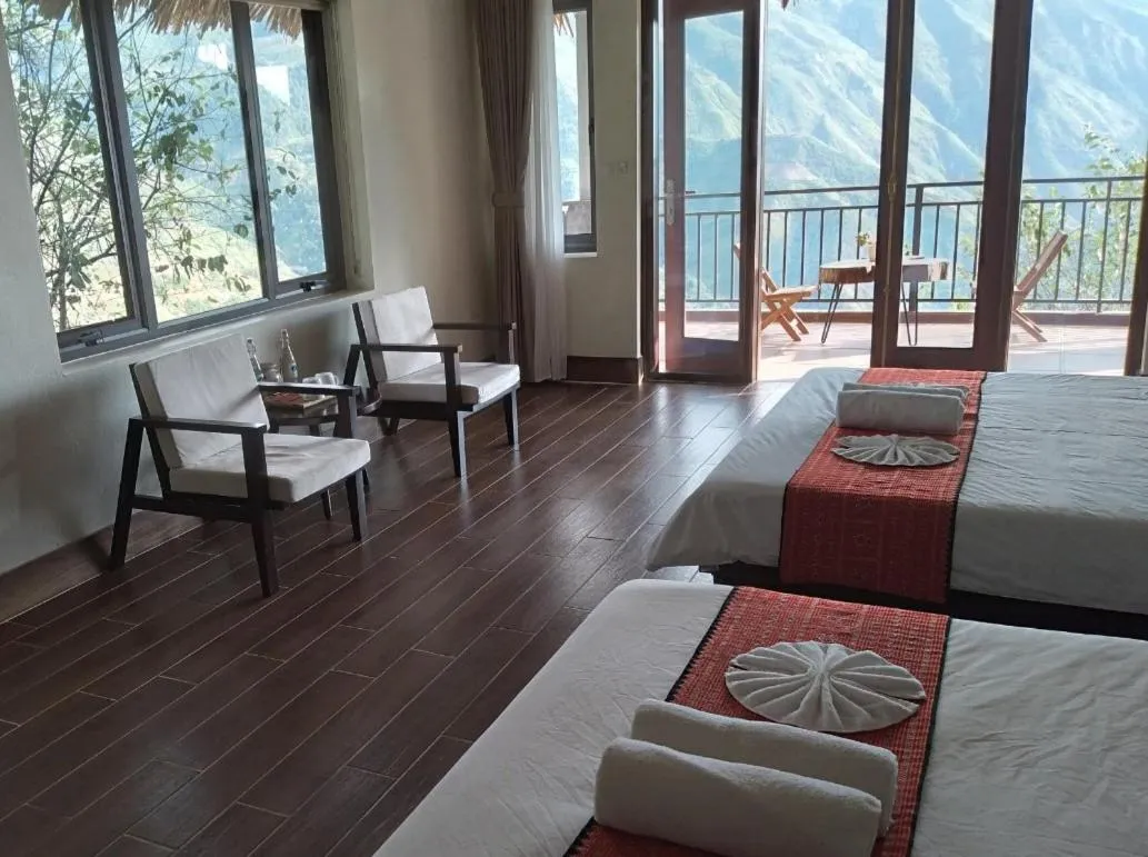 Bed in Ta Xua Ecolodge