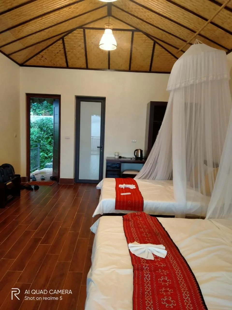 Bed in Ta Xua Ecolodge