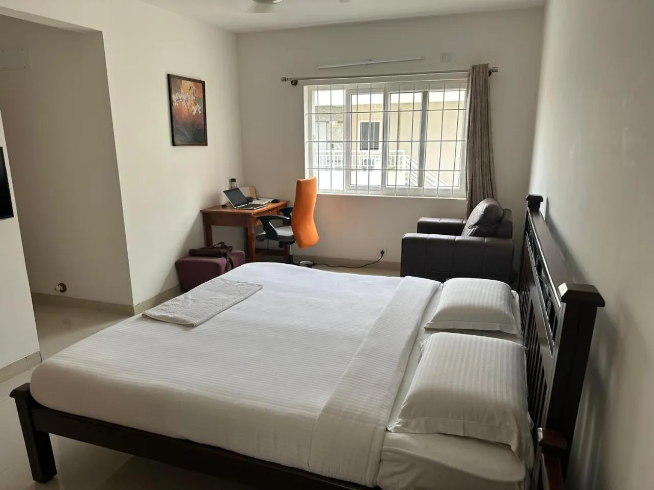 Bedroom, Bed in Achates Corporate Services