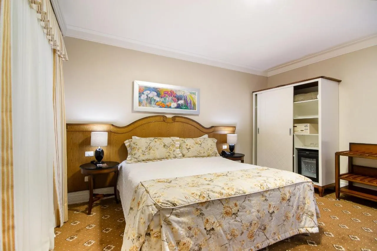 Photo of the whole room, Bed in Pousada Italia Eleganza