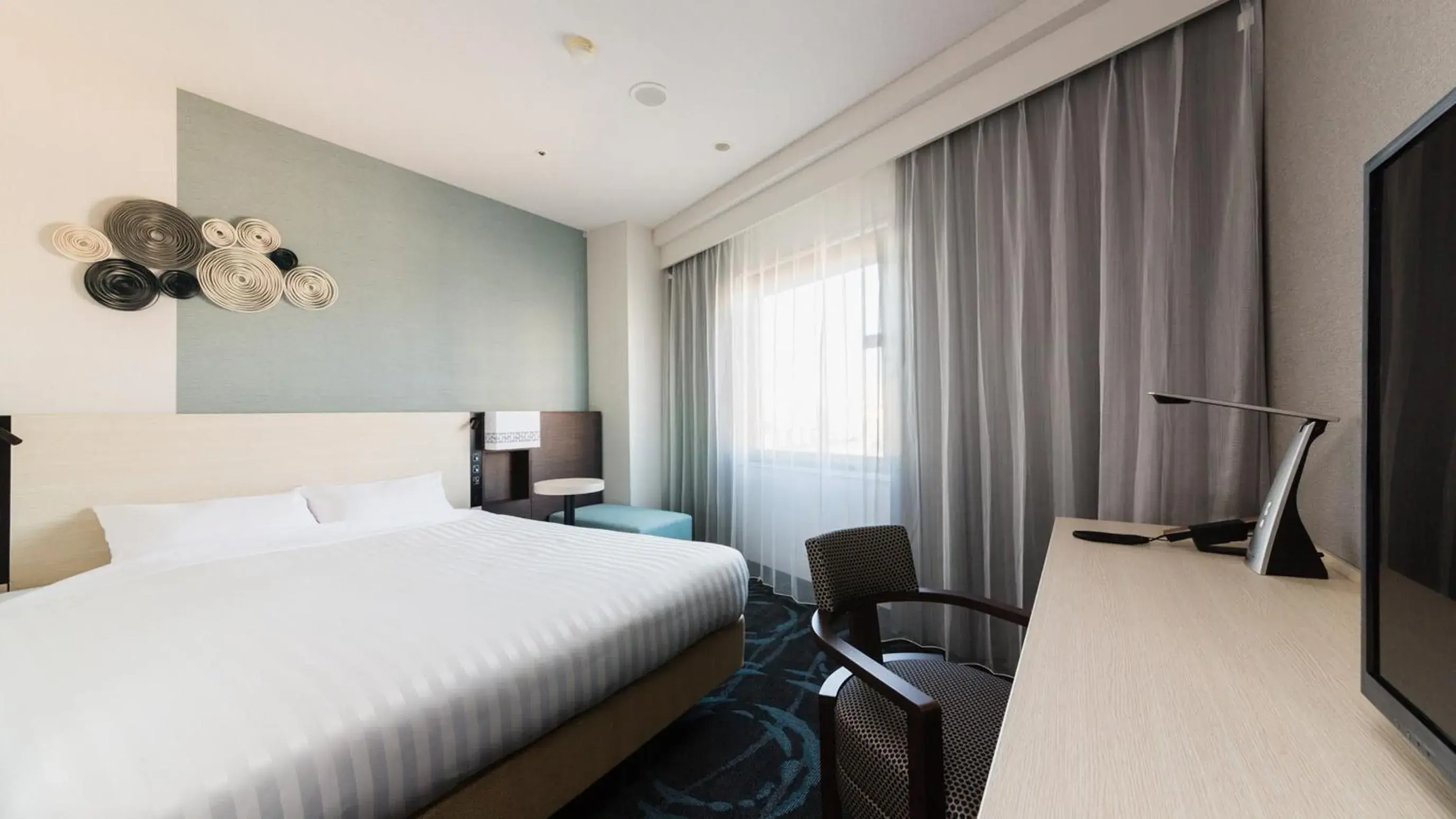 Bed in JR-East Hotel Mets Mizonokuchi Bed in JR-East Hotel Mets Mizonokuchi