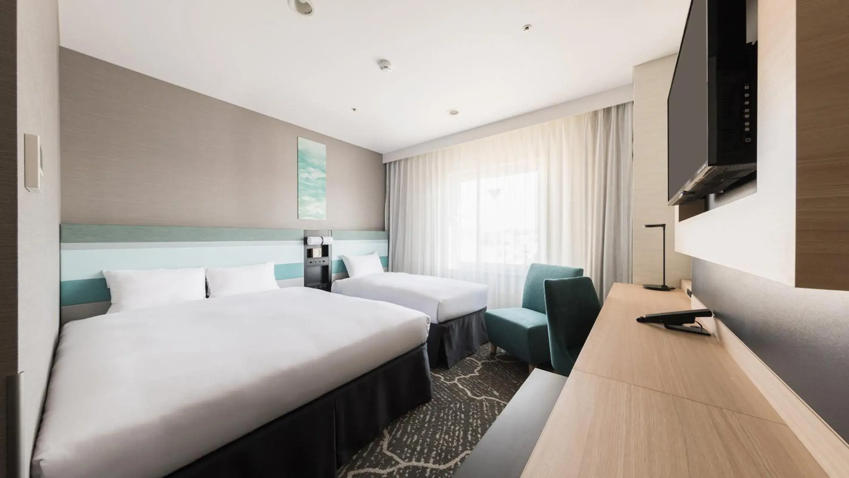 Bed in JR-East Hotel Mets Kamakura Ofuna Bed in JR-East Hotel Mets Kamakura Ofuna